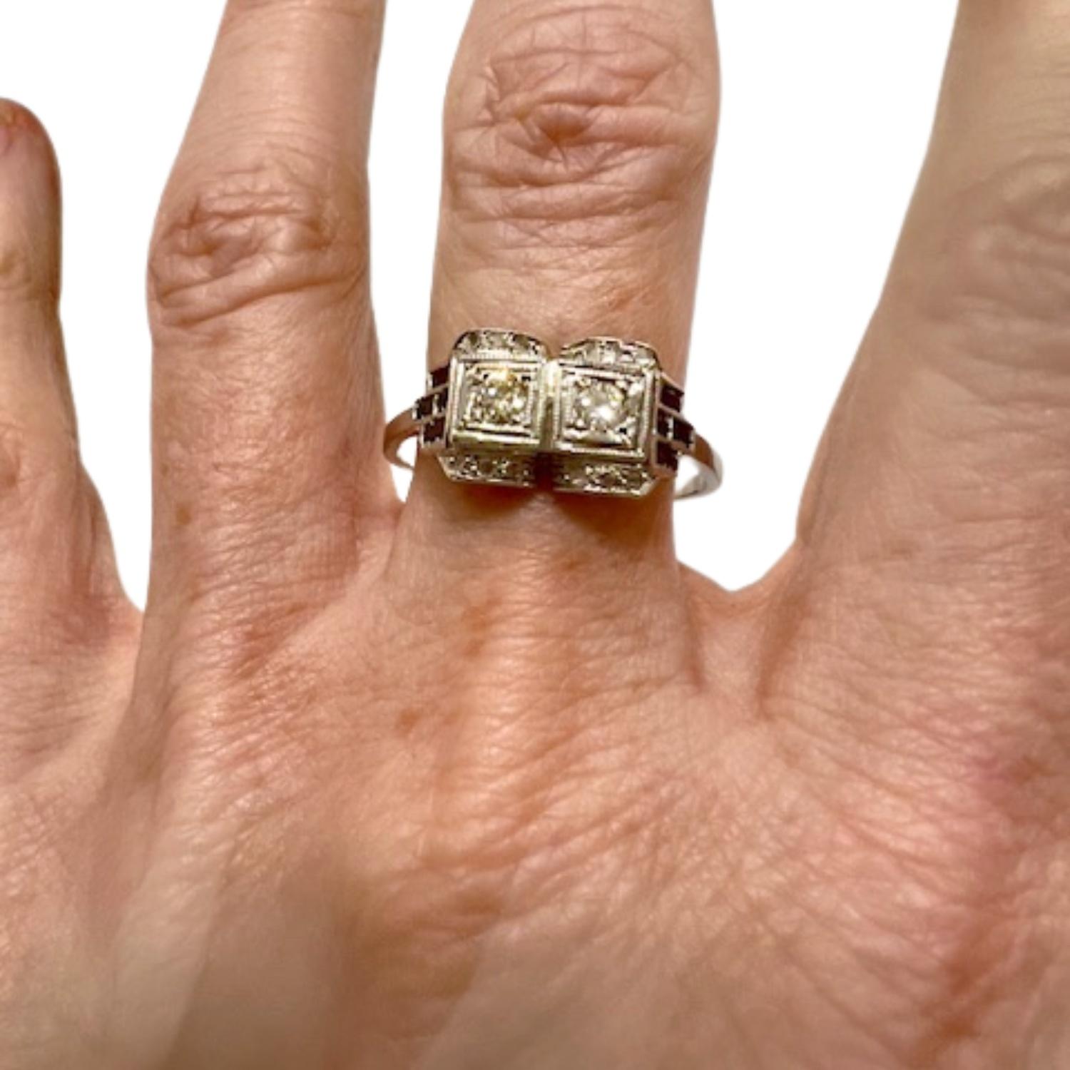 1930er Jahre Art Deco 0,30 Karat Diamant & 0,50 Karat Saphir Mode-Ring (Art déco) im Angebot