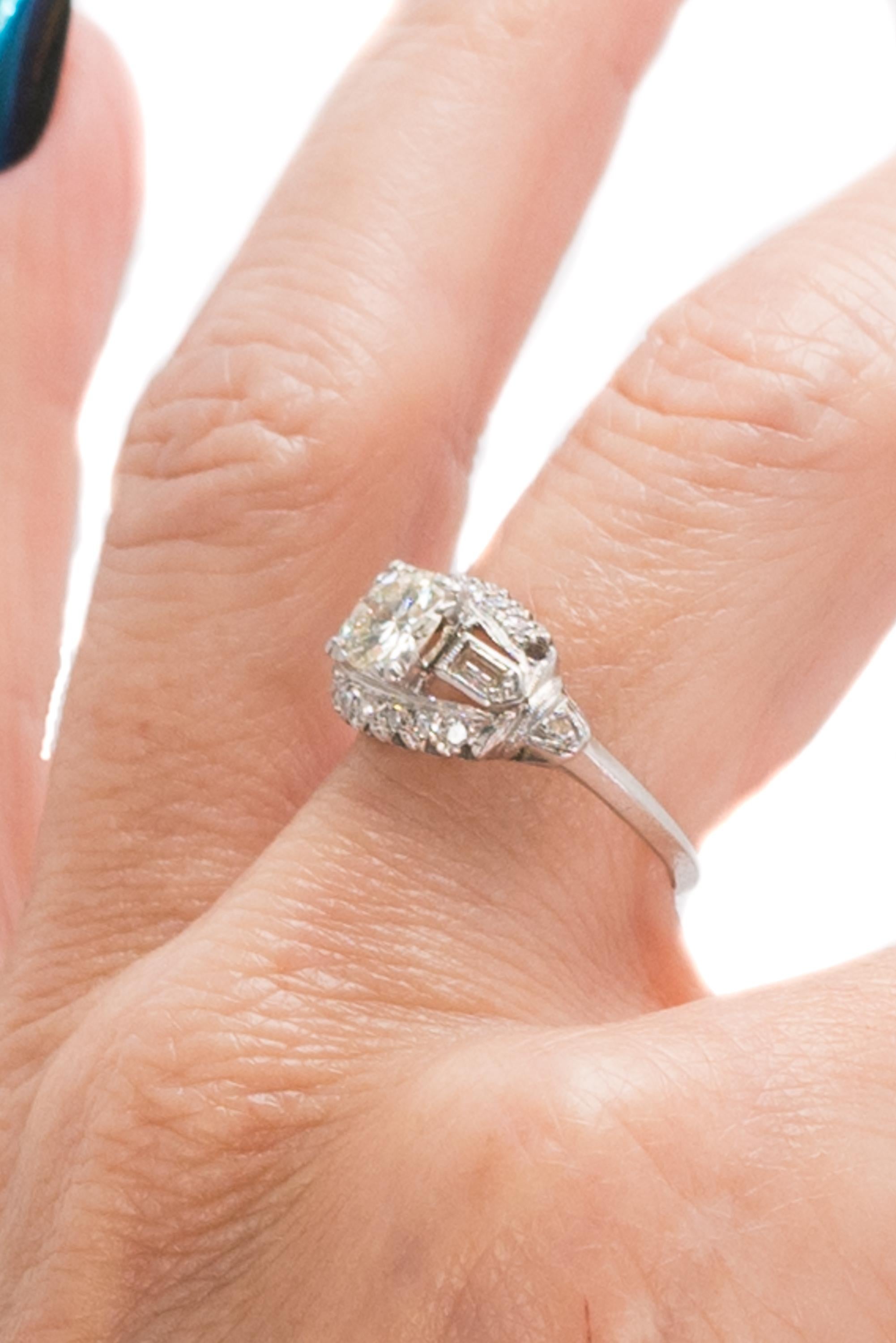 1930s Art Deco 0.80 Carat Old European Diamond Platinum Engagement Ring 5