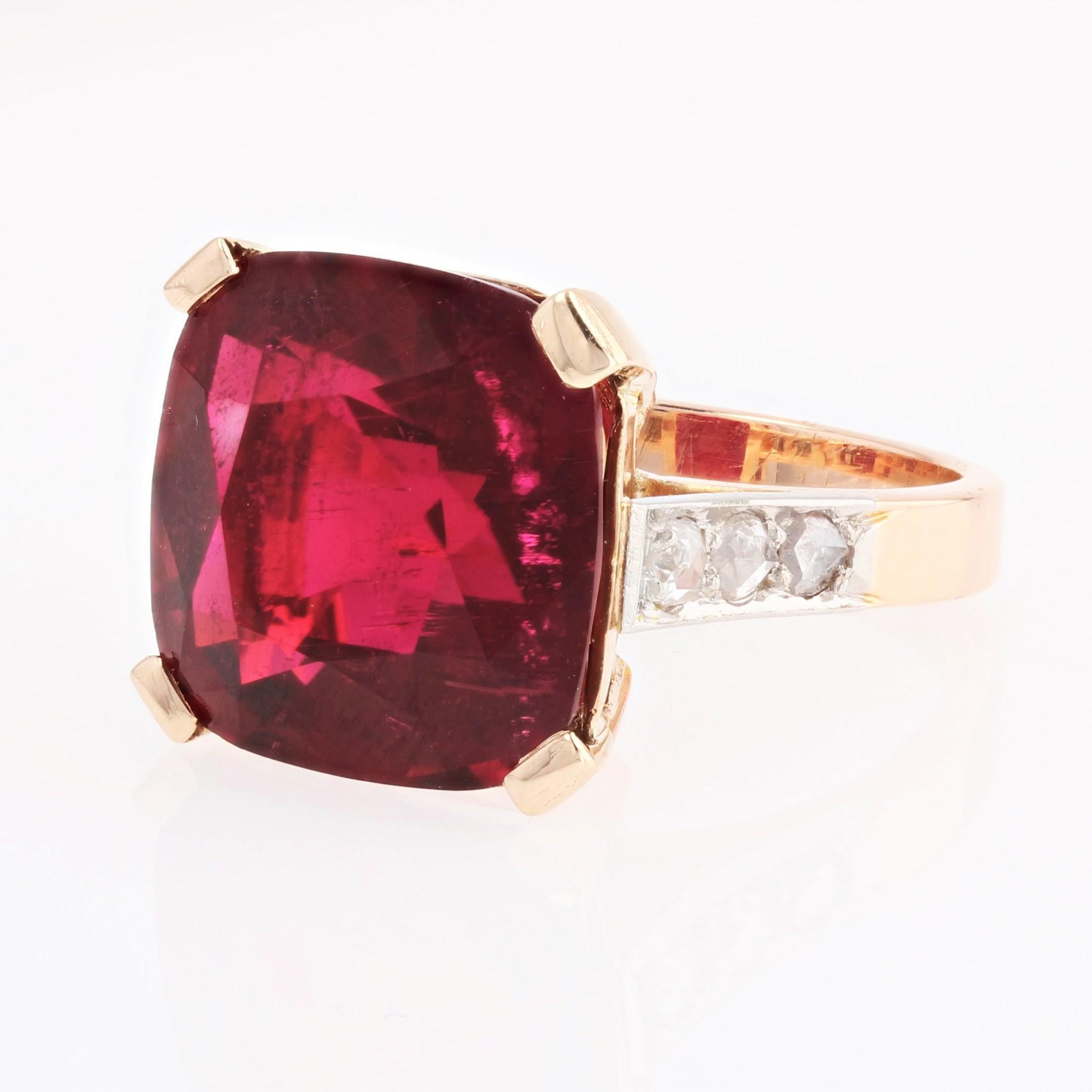 1930s Art Deco 11.70 Carats Cushion Tourmaline Diamonds 18 Karat Rose Gold Ring For Sale 3