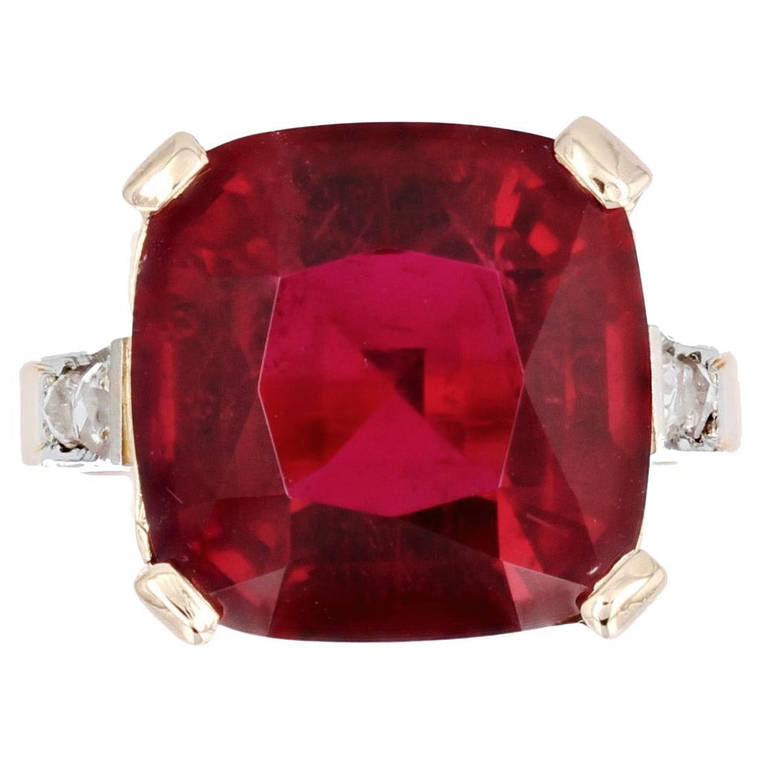 1930s Art Deco 11.70 Carats Cushion Tourmaline Diamonds 18 Karat Rose Gold Ring For Sale