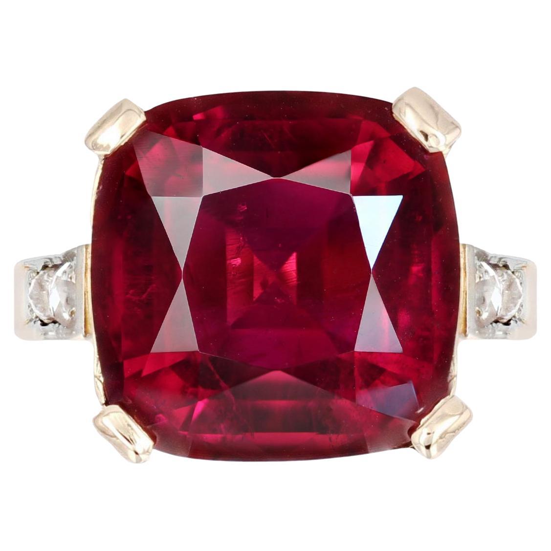 1930s Art Deco 11.70 Carats Cushion Tourmaline Diamonds 18 Karat Rose Gold Ring