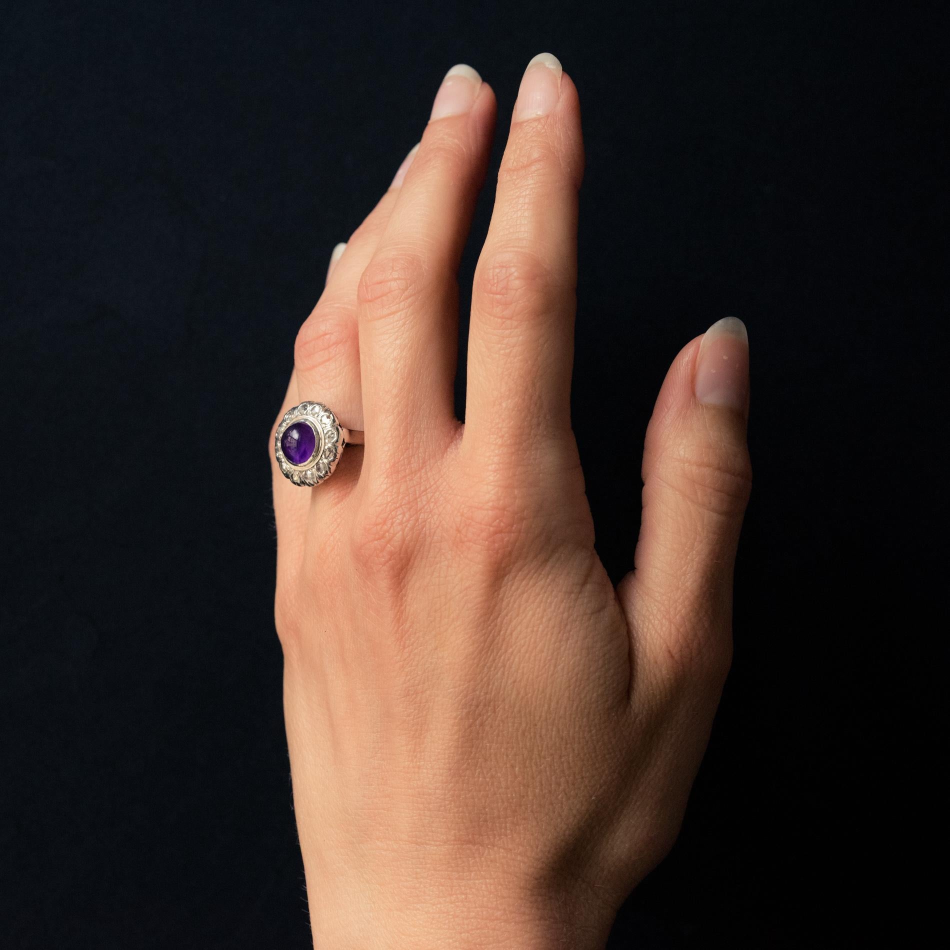 1930s Art Deco 1.75 Carat Amethyst Diamonds 18 Karat White Gold Ring For Sale 4