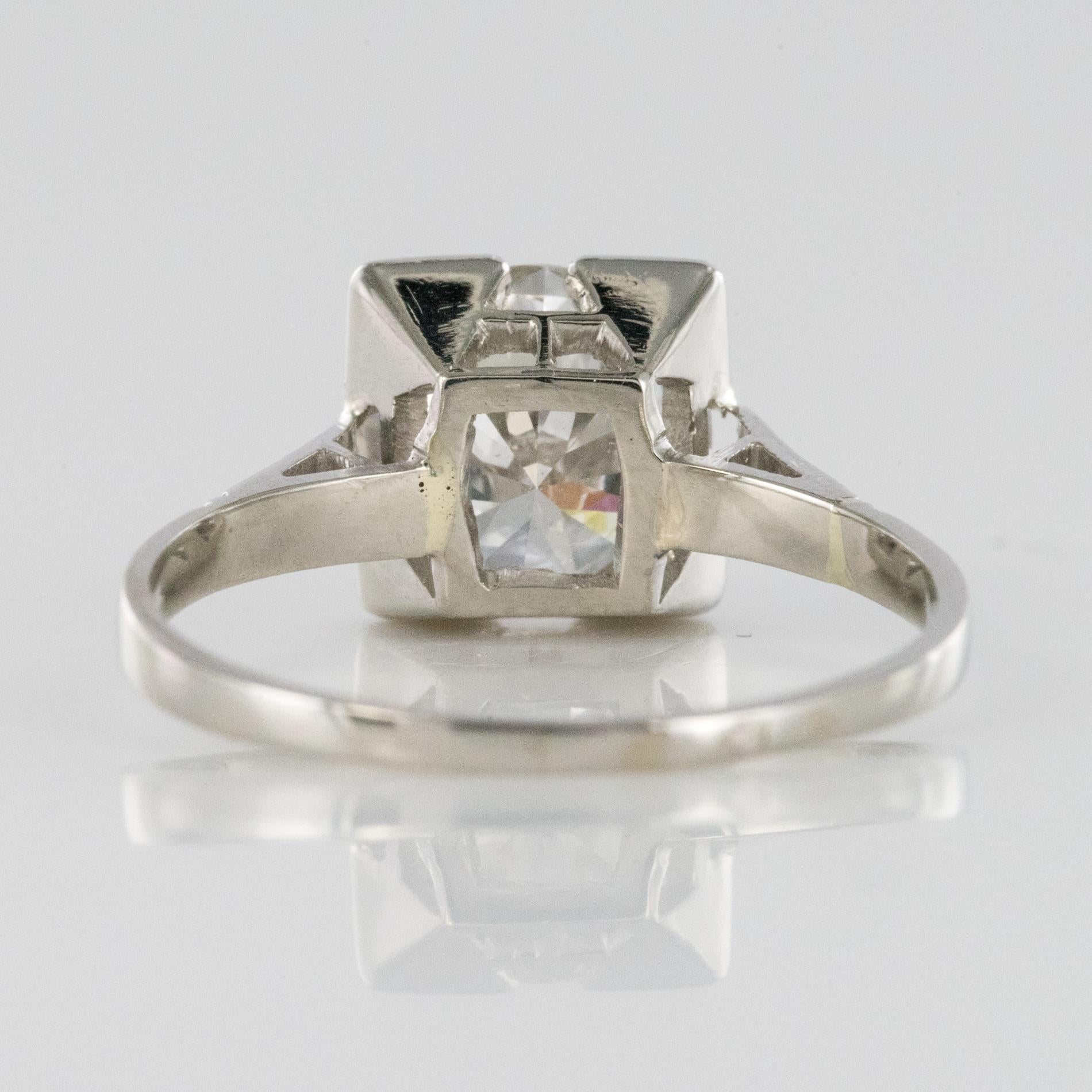 1930s Art Deco 1.78 Carat Diamond 18 Karat Platinum Solitary Ring 9