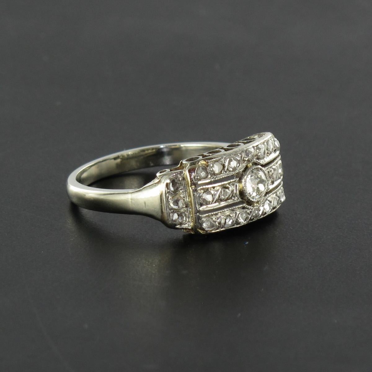 1930s Art Deco 18 Karat White Gold Diamond Ring 6