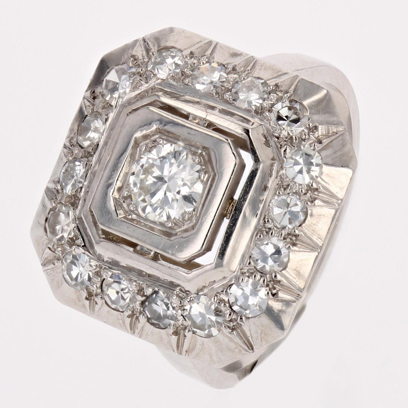 1930s Art Deco 18 Karat White Gold Diamond Squarred Ring For Sale 4