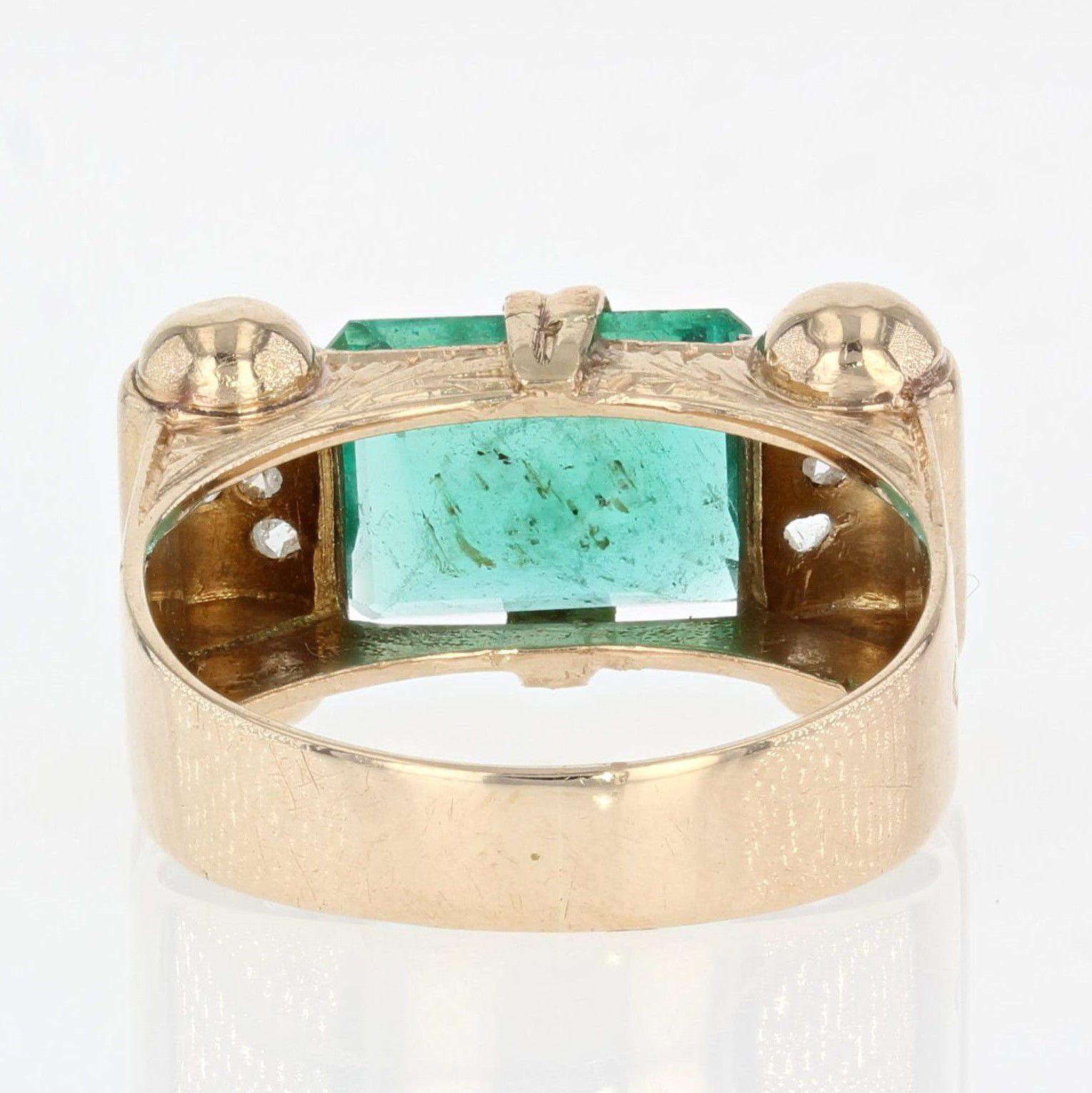 1930s Art Deco 3 Carat Emerald Diamonds 18 Karat Rose Gold Ring For Sale 11