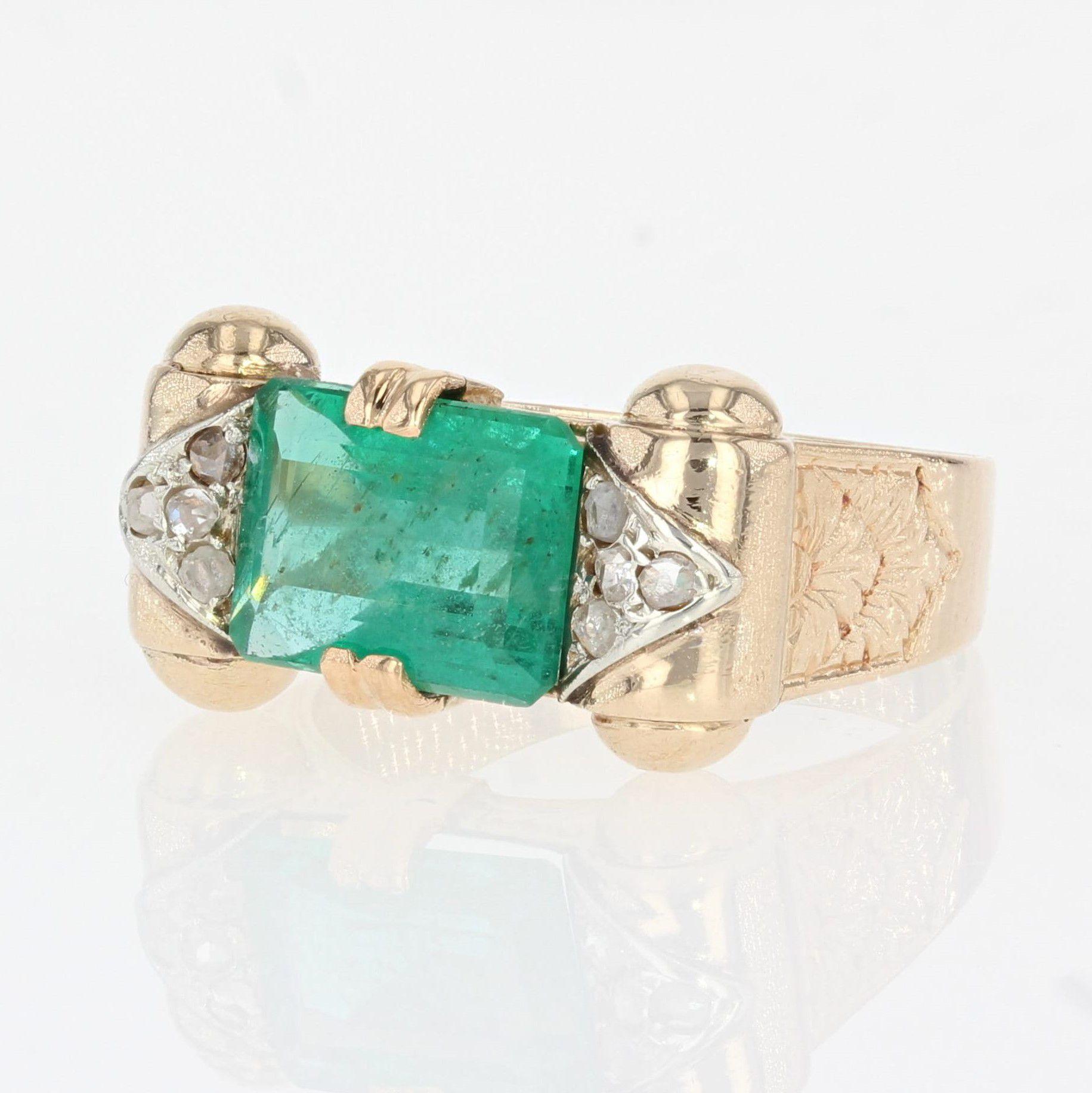 Emerald Cut 1930s Art Deco 3 Carat Emerald Diamonds 18 Karat Rose Gold Ring For Sale