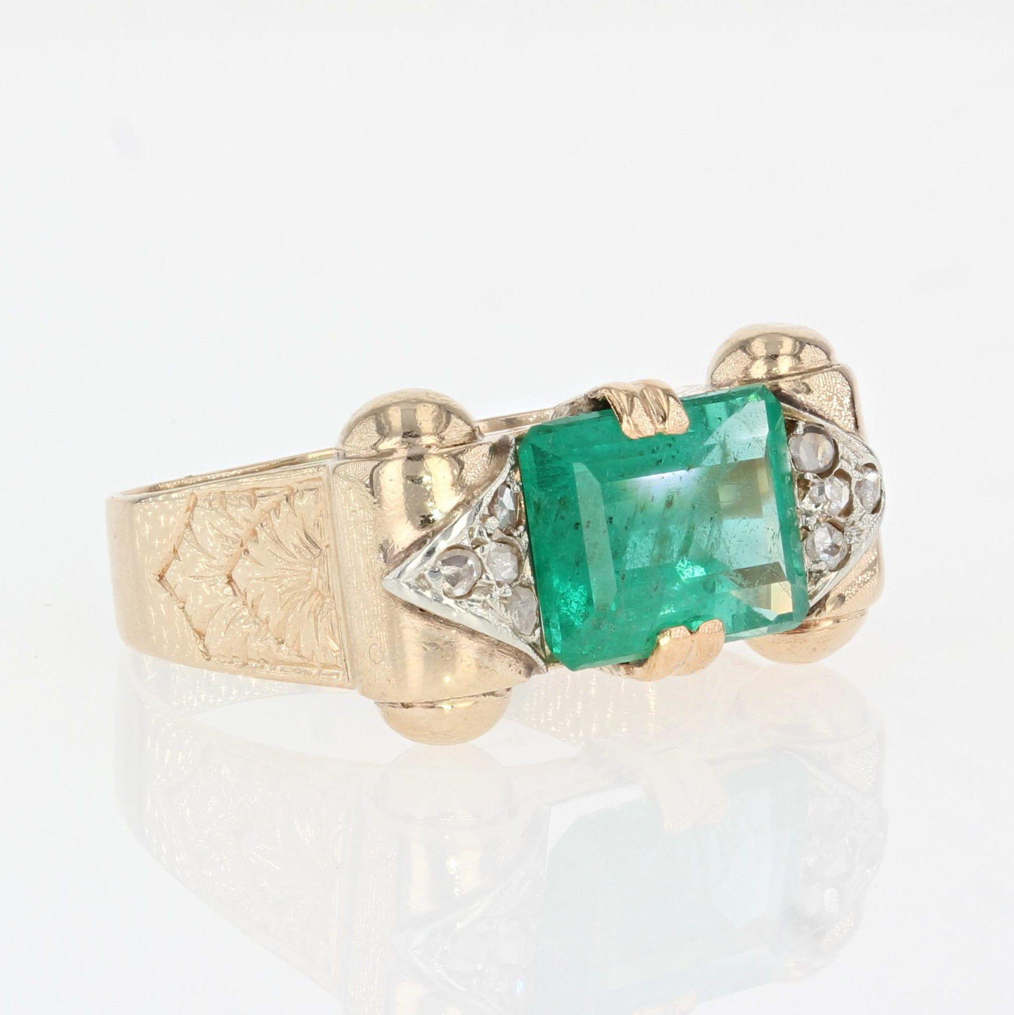 1930er Jahre Art Deco 3 Karat Smaragd-Diamant-Ring aus 18 Karat Rosgold im Zustand „Gut“ im Angebot in Poitiers, FR