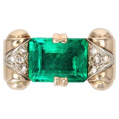 1930s Art Deco 3 Carat Emerald Diamonds 18 Karat Rose Gold Ring