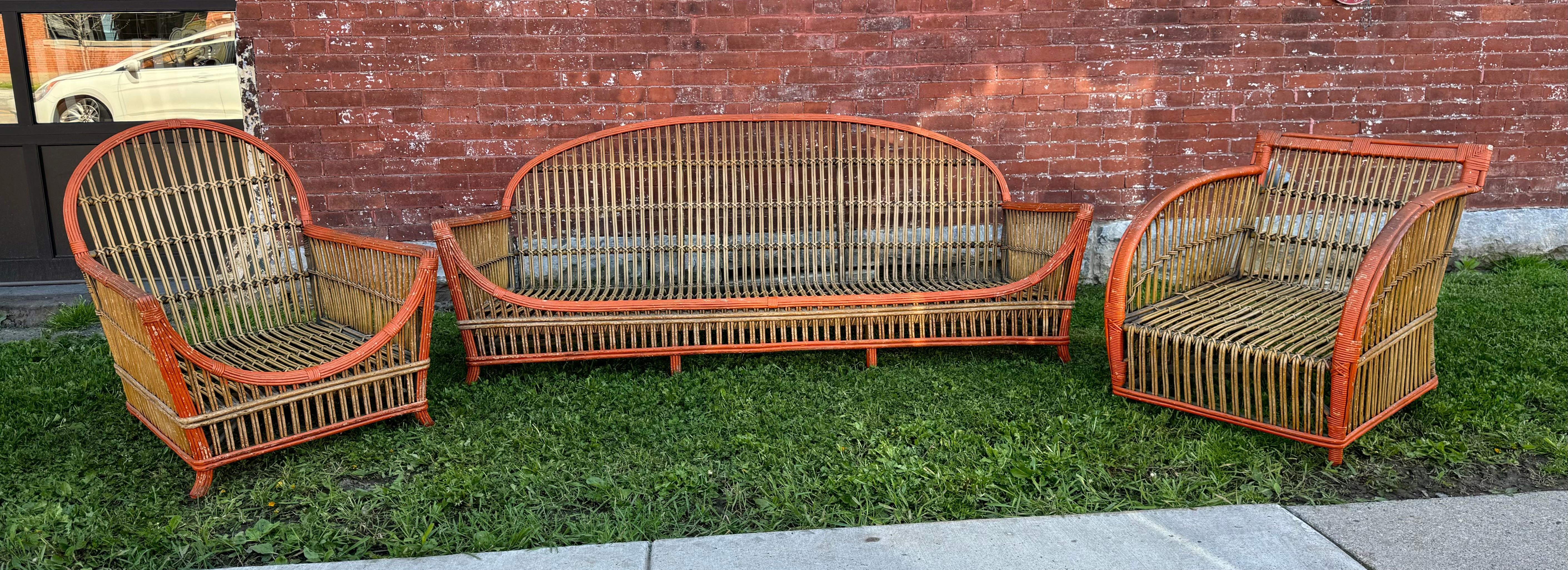1930er Jahre Art Deco  3-teiliges / Stick wICKER / Sofa und Stühle aus gespaltenem Schilf, Ypsilanti (Gemalt) im Angebot