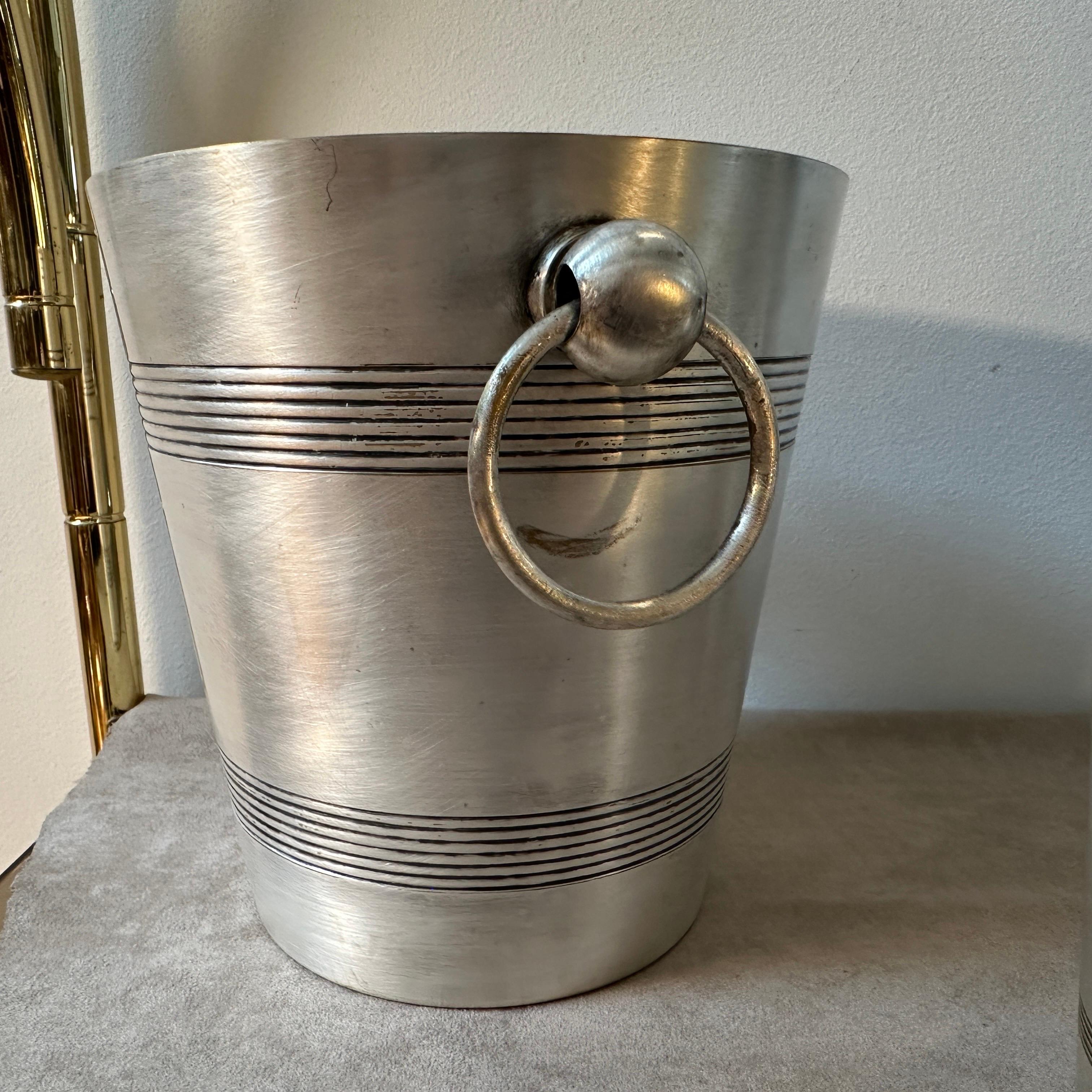 1930s Art Deco Aluminum French Wine Cooler and Two Ice Bucket by Reneka For Sale 2
