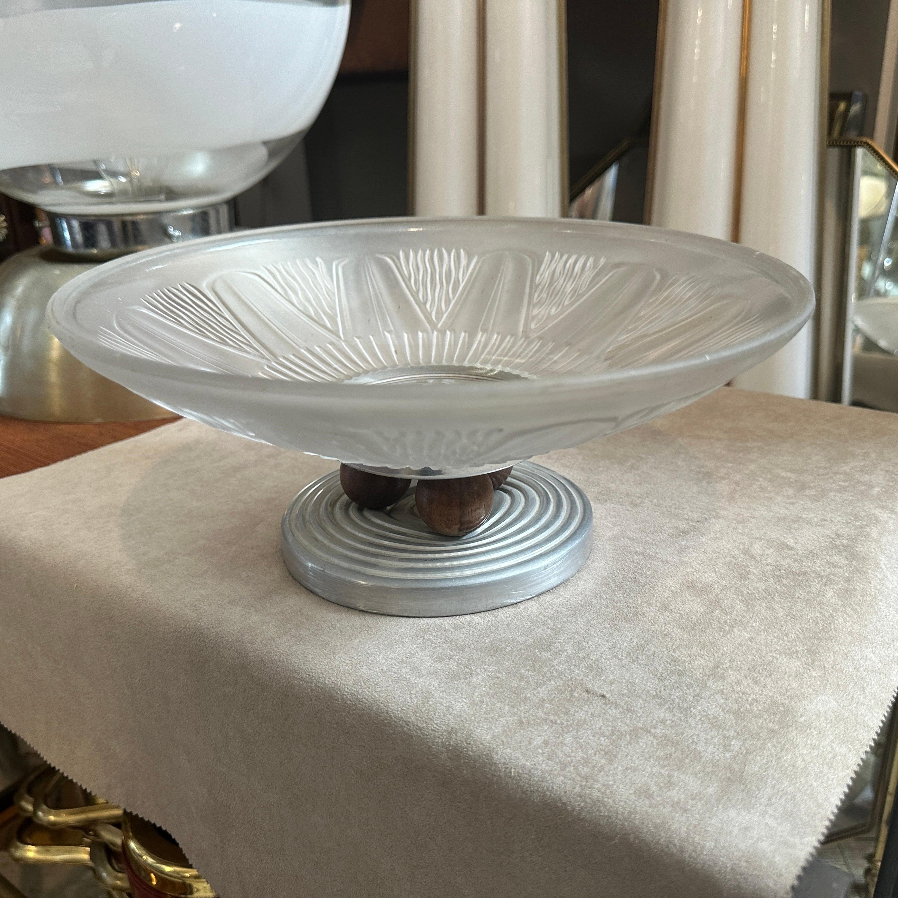 1930s Art Deco Aluminum Wood and Opalescent Glass French Centerpiece For Sale 3