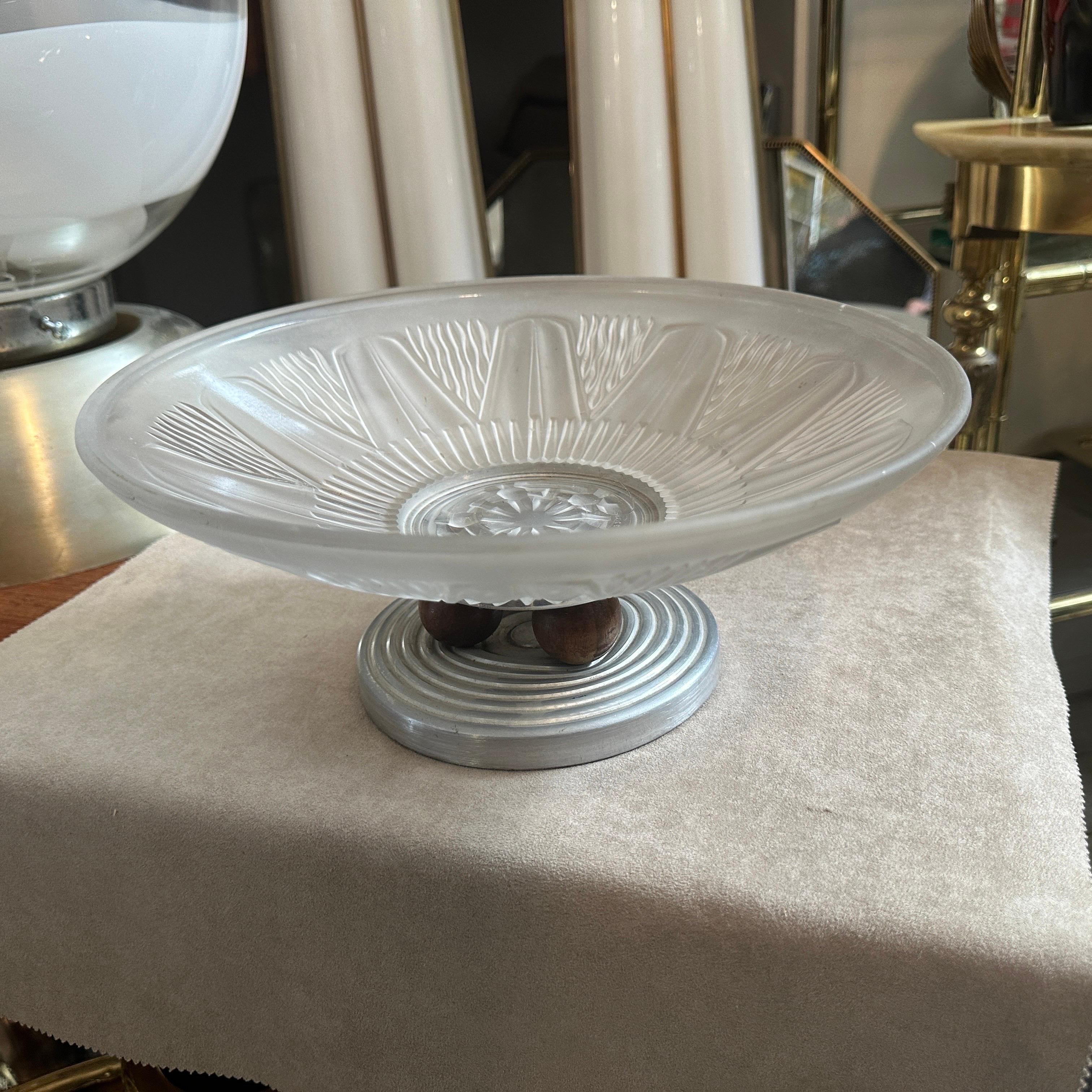 1930s Art Deco Aluminum Wood and Opalescent Glass French Centerpiece For Sale 4