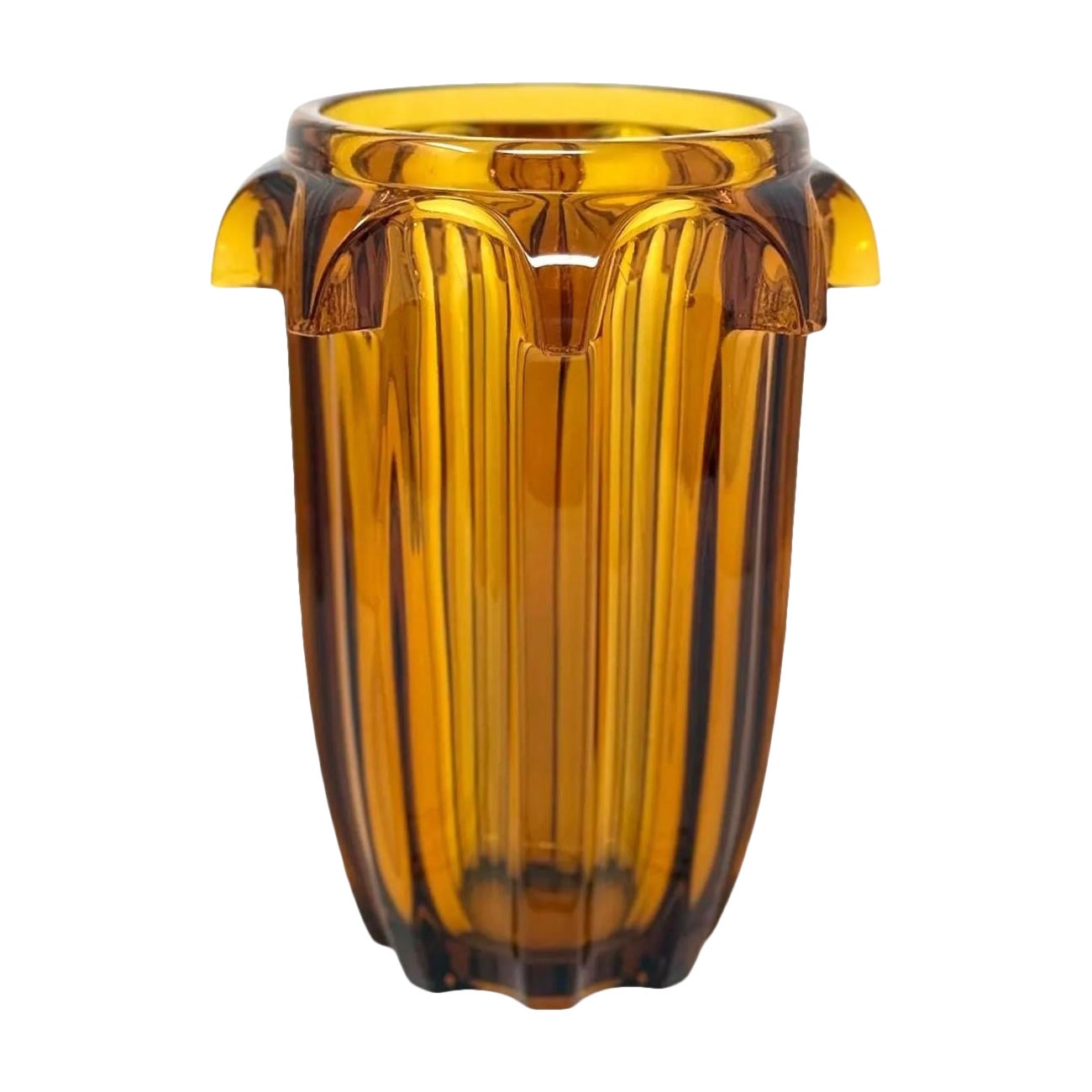 Imbued with the timeless elegance of the Art Deco era, this stunning glass vase is a testament to the masterful collaboration between designer Rudolf Schrötter and the legendary house of Moser.

Crafted in Czechoslovakia circa 1930, the vase glows