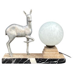 Luz nocturna de antílope Art Decó de 1930