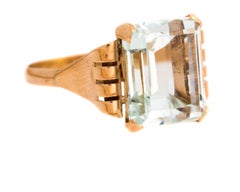 1930s Art Deco Aquamarine and 18 Karat Rose Gold Ring