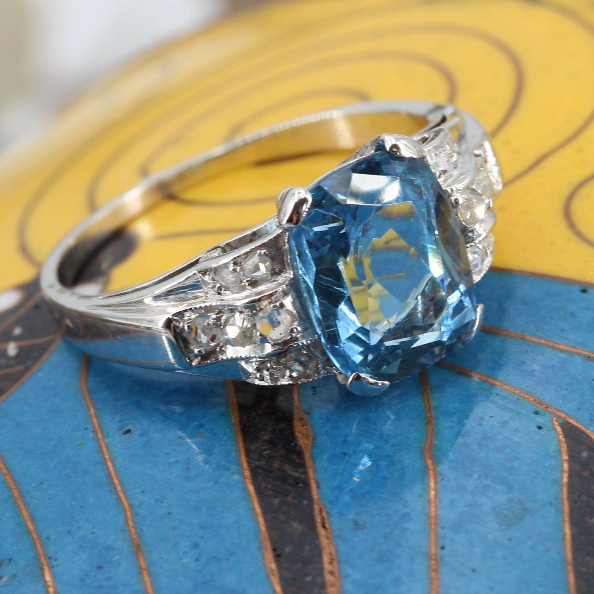 1930s Art Deco Aquamarine Diamonds Platinum Ring 10