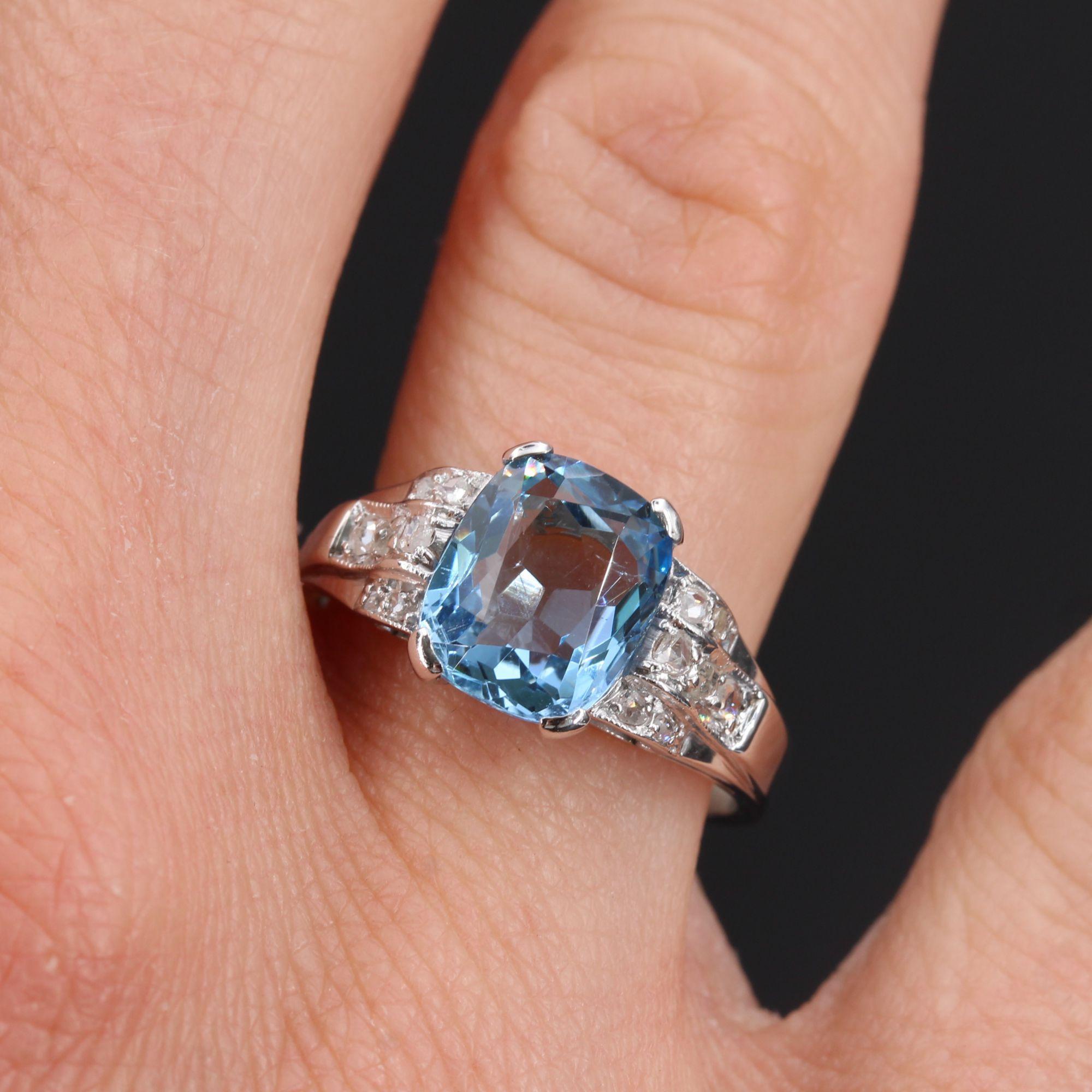 Women's 1930s Art Deco Aquamarine Diamonds Platinum Ring