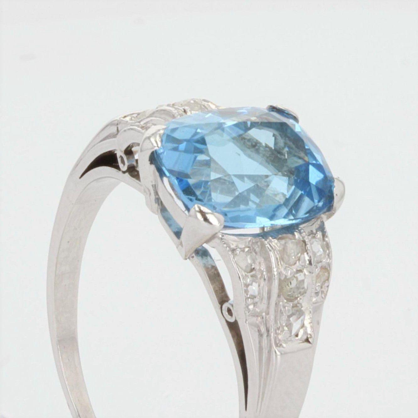 1930s Art Deco Aquamarine Diamonds Platinum Ring 3