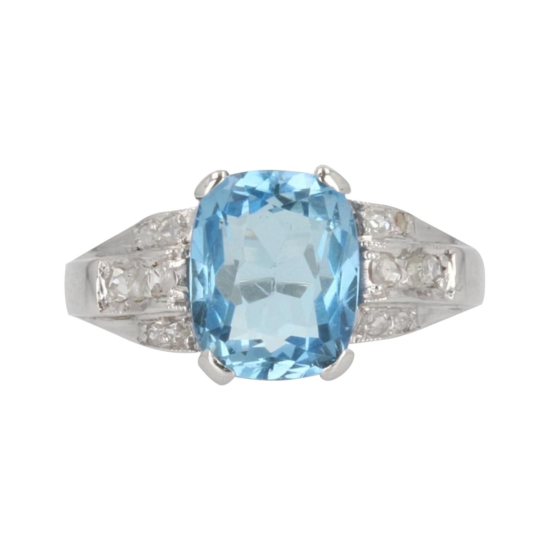 1930s Art Deco Aquamarine Diamonds Platinum Ring
