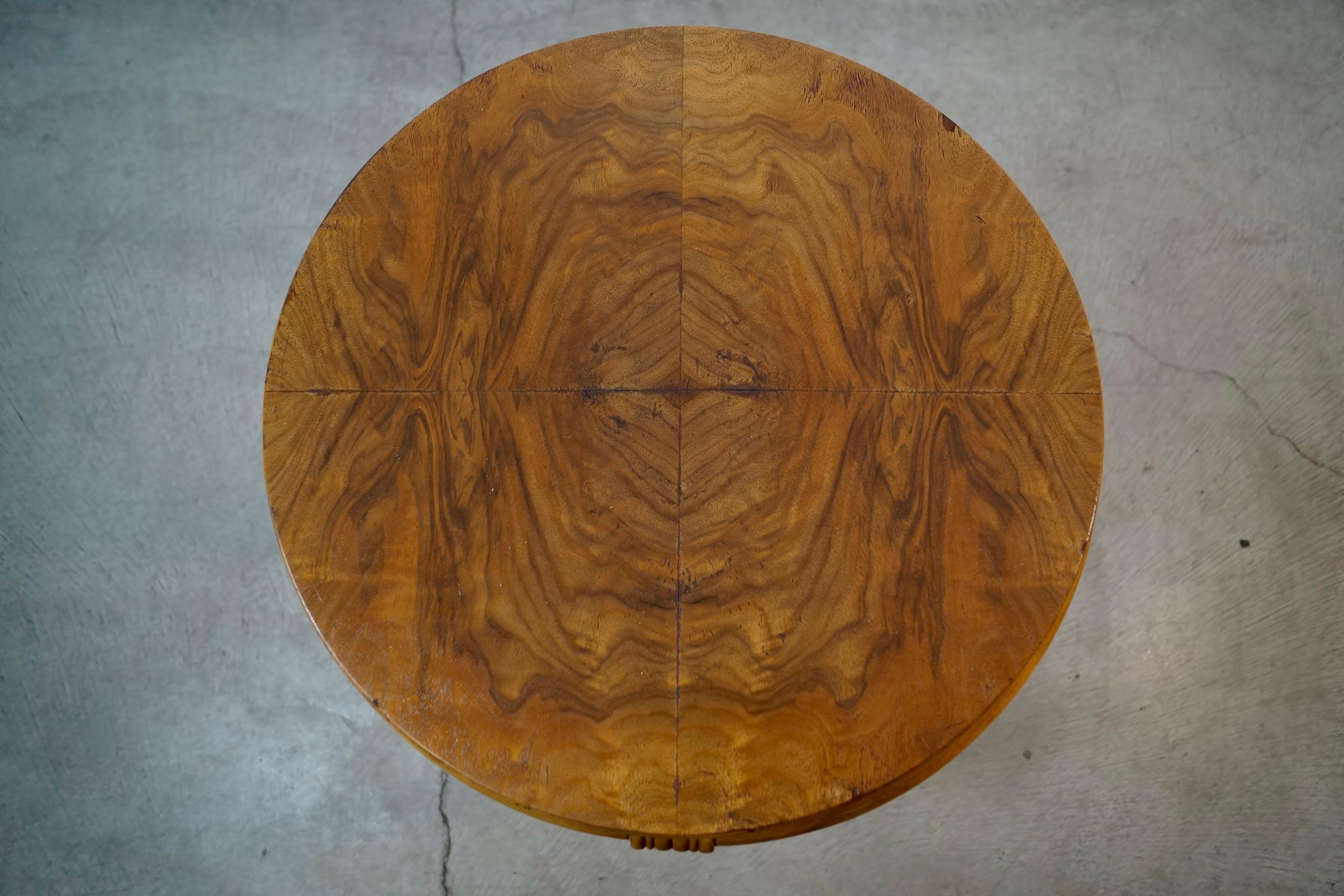 1930's Art Deco Architektonische Wurzelholz Beistelltisch / Pedestal im Angebot 3