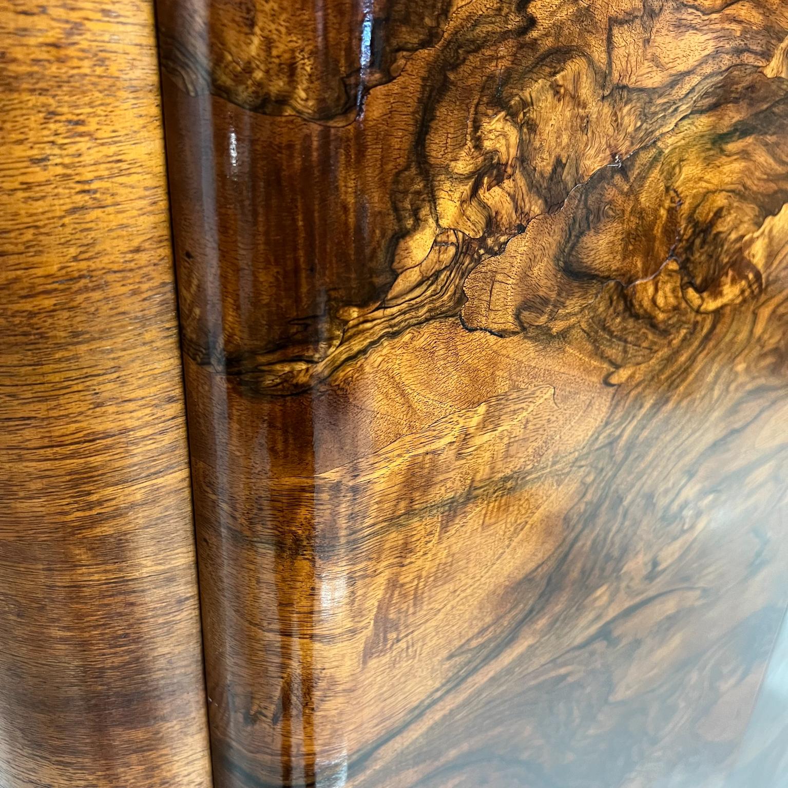 Mid-20th Century 1930s Art Deco Armoire Fine Wardrobe Dresser Cabinet in Lacquered Burlwood Italy