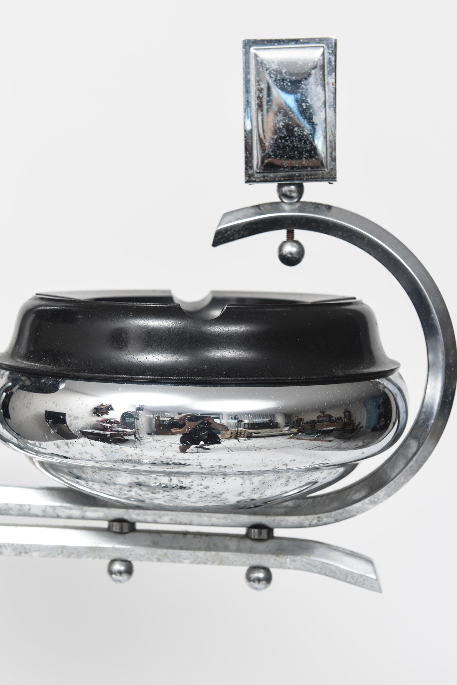1930s Art Deco Ashtray Smoking Stand Chrome Bakelite Swivel Table by Demeyere In Good Condition In Miami Beach, FL