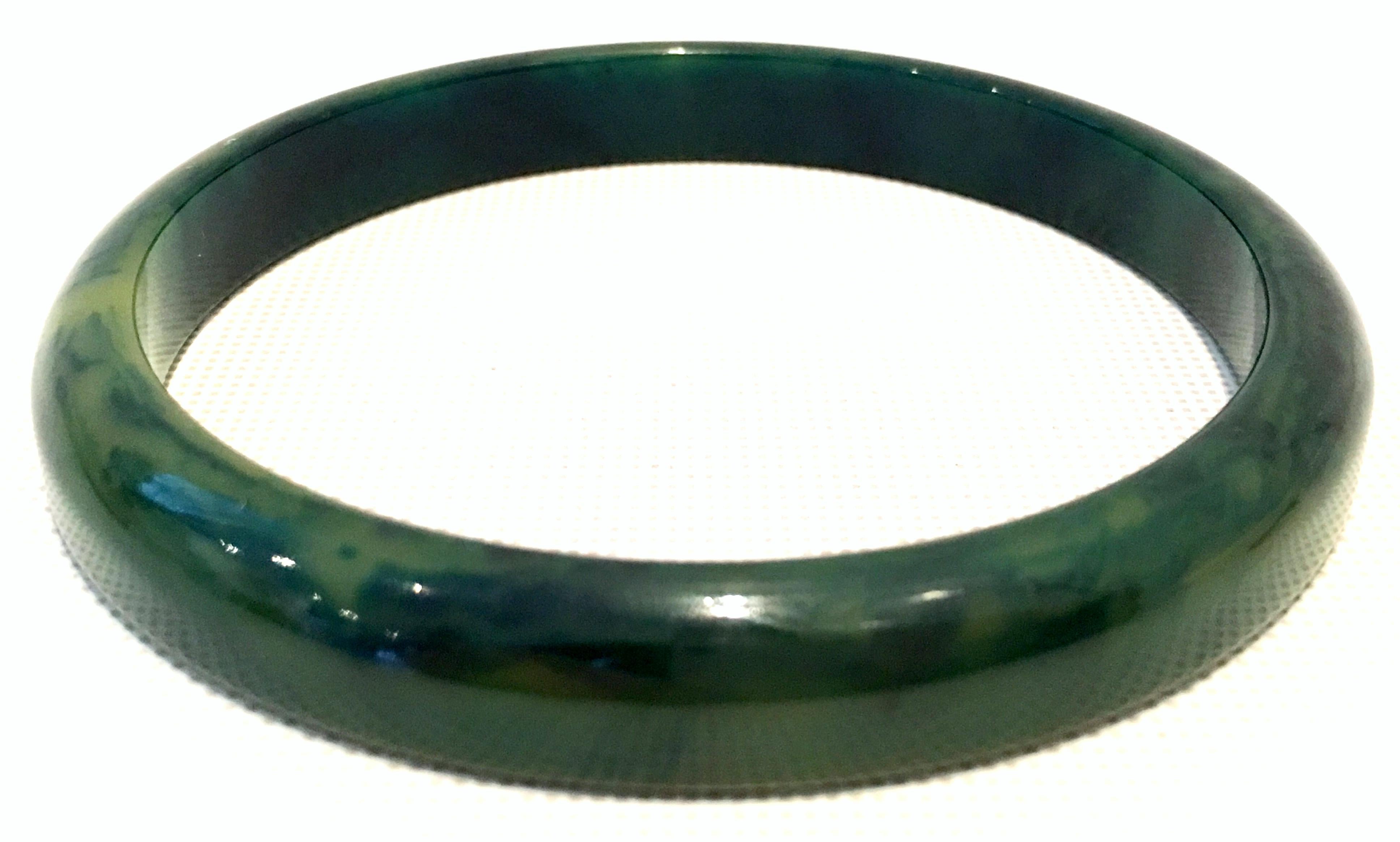 1930'S Art Deco Bakelite Green Bangle Bracelet & Hoop Earrings S/3 In Good Condition In West Palm Beach, FL