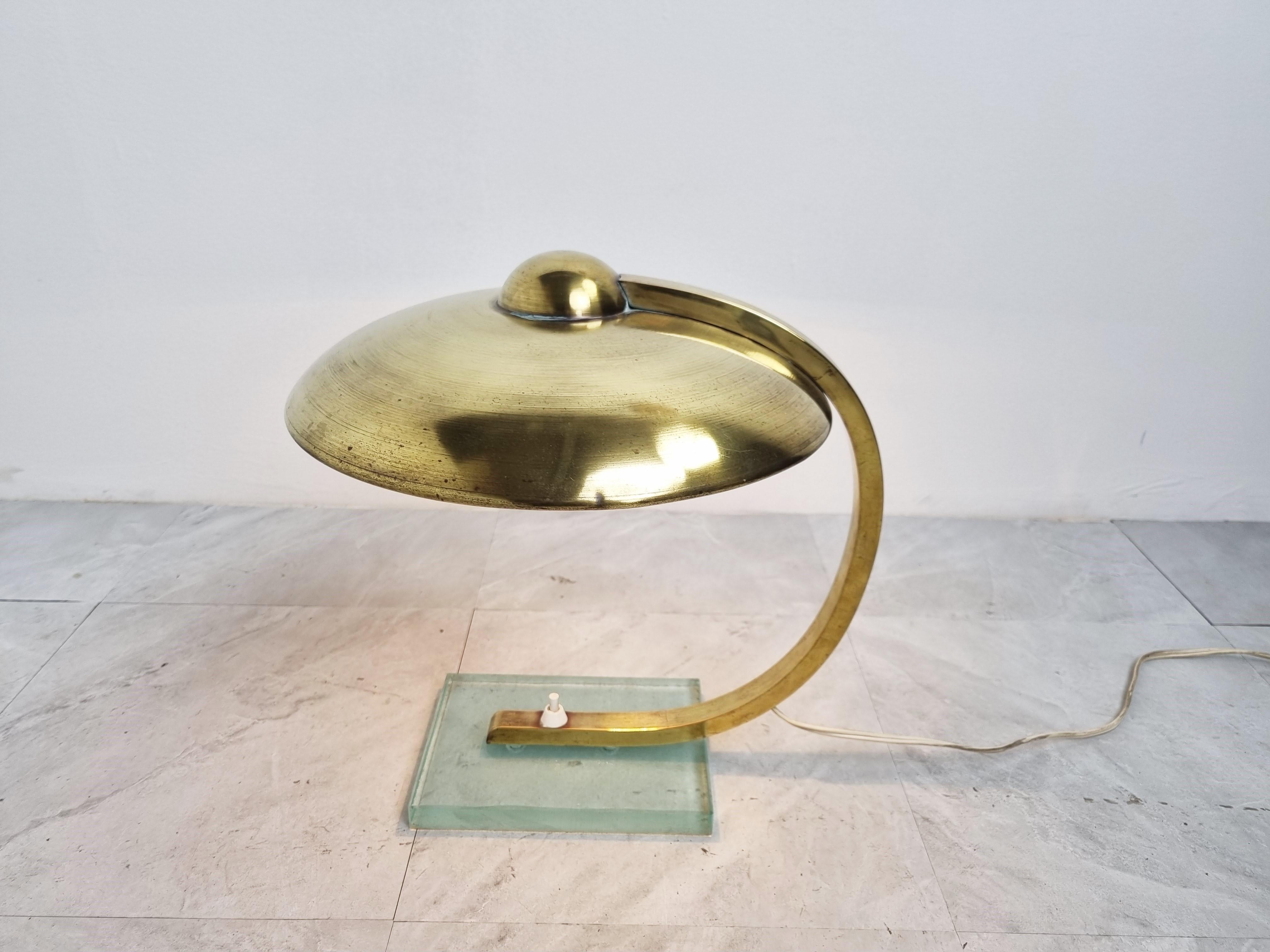 1930s Art Deco Bauhaus Brass Desk Lamp In Good Condition For Sale In HEVERLEE, BE