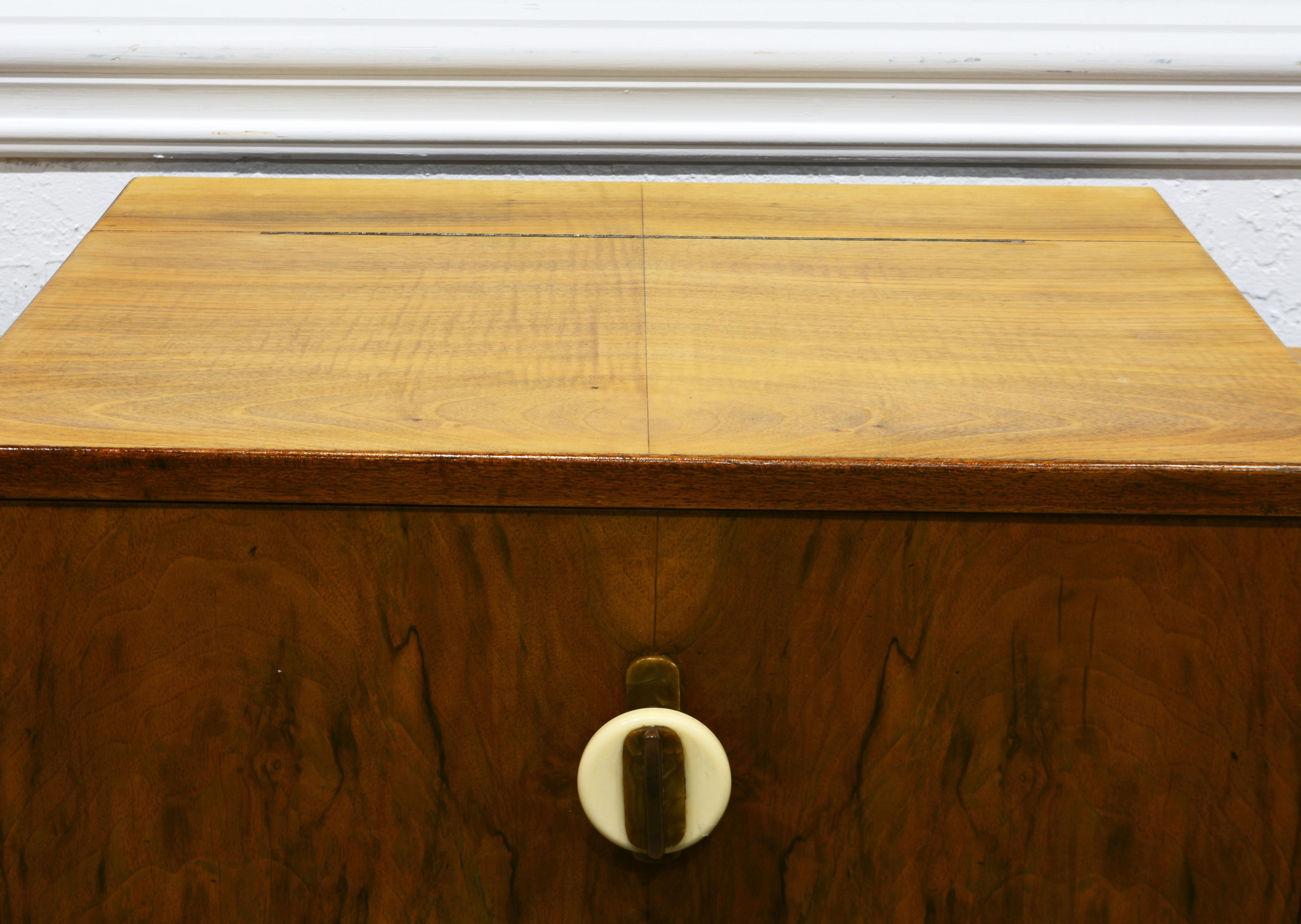 1930's Art Deco Bauhaus Style Burled Walnut Birch and Bakelite Cocktail Cabinet 5