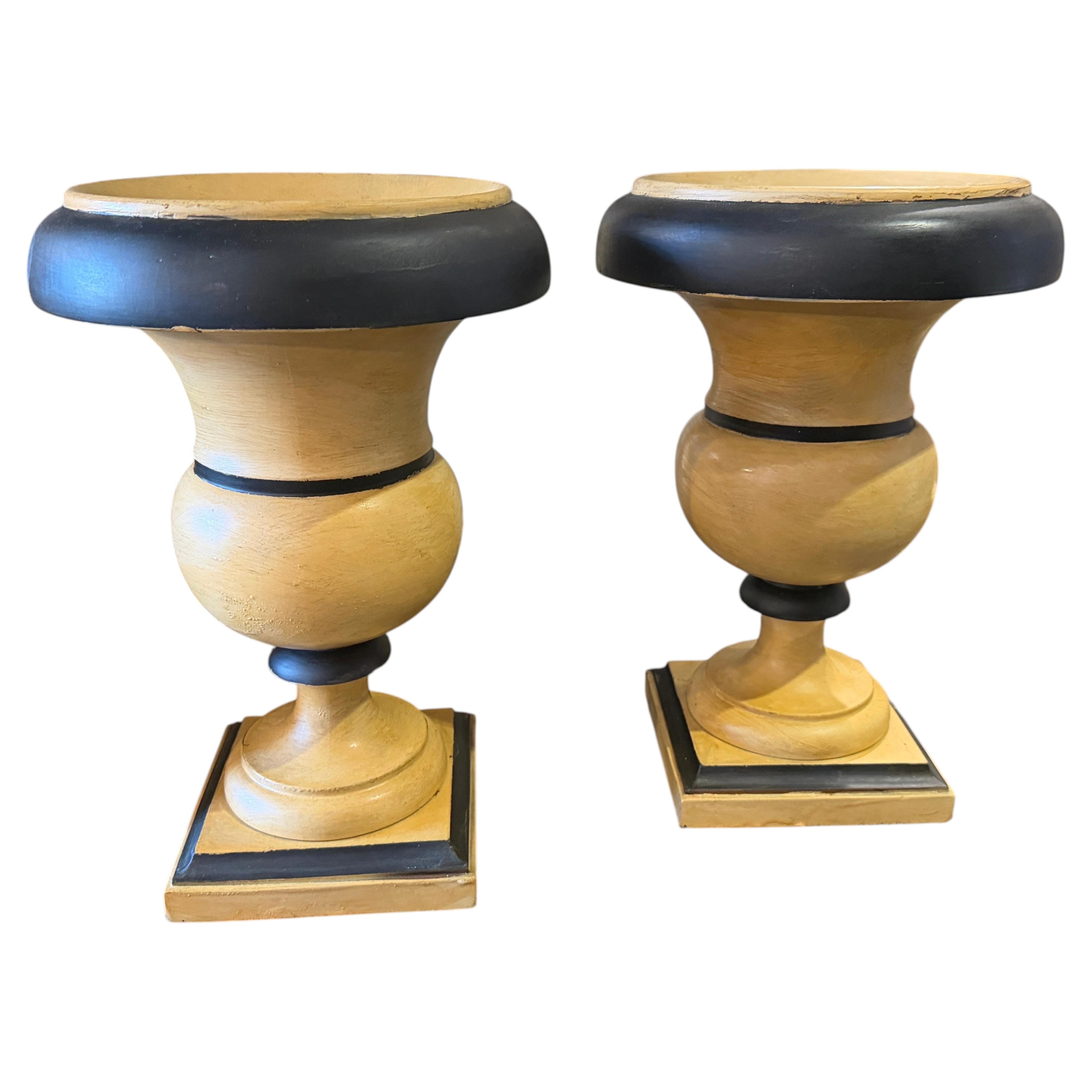 1930s Art Deco Black and White Lacquered Wood Italian Candlehloders