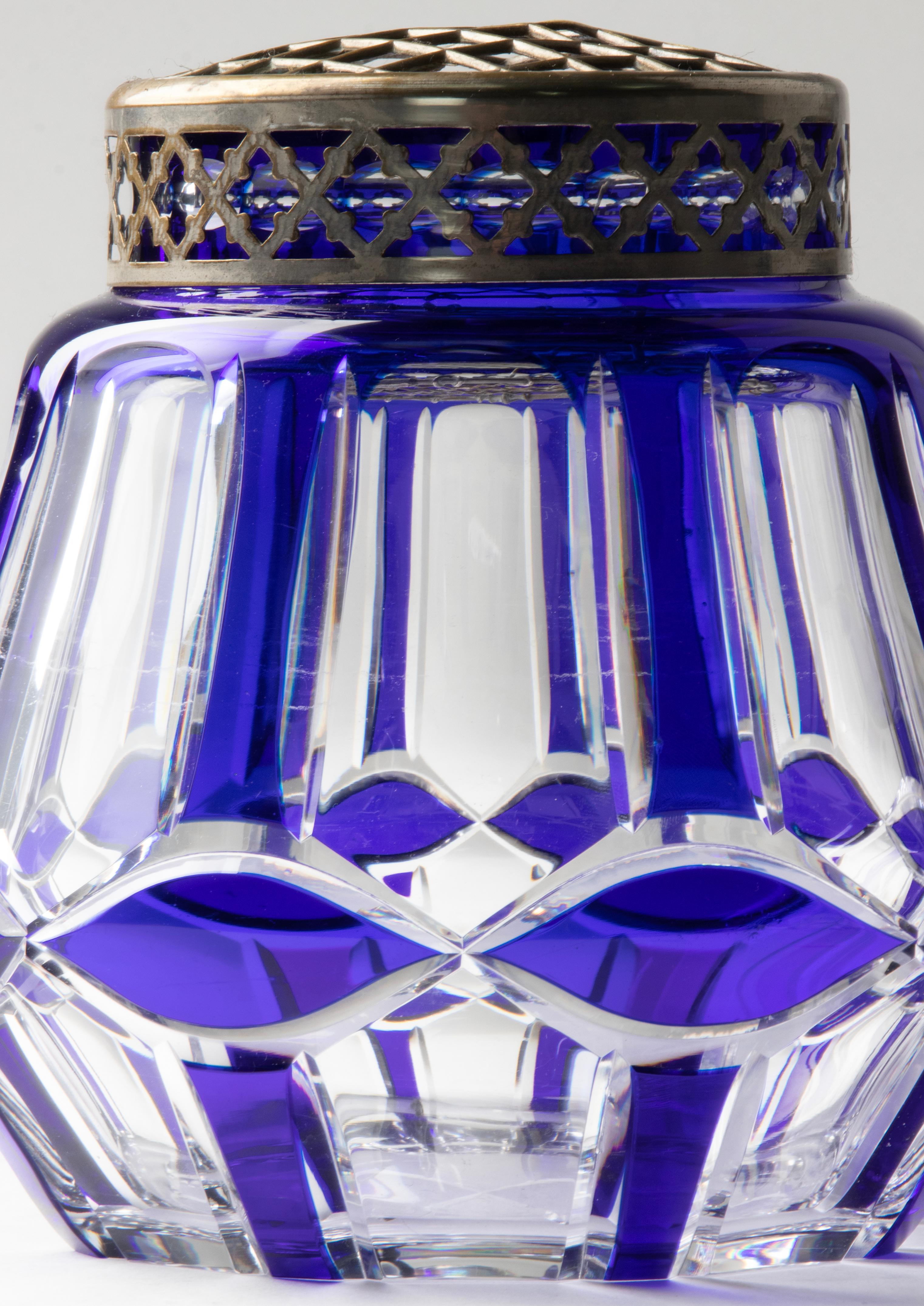 Blaue Art-Déco-Kristallvase „Pick-Fleur“ von Val Saint Lambert aus den 1930er Jahren im Angebot 3