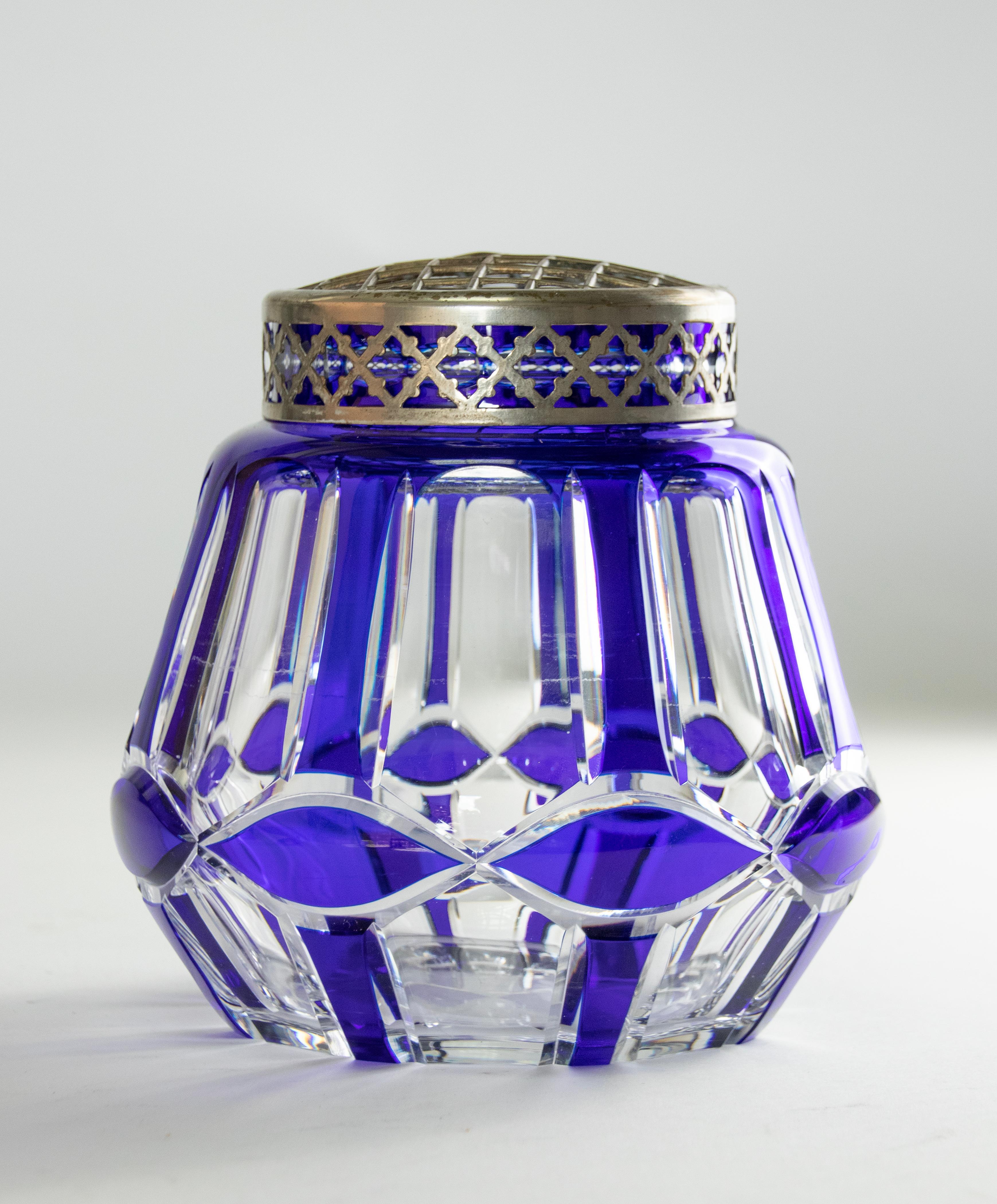 1930's Art Deco Blue Crystal Vase 'Pick-Fleur' Made by Val Saint Lambert For Sale 2