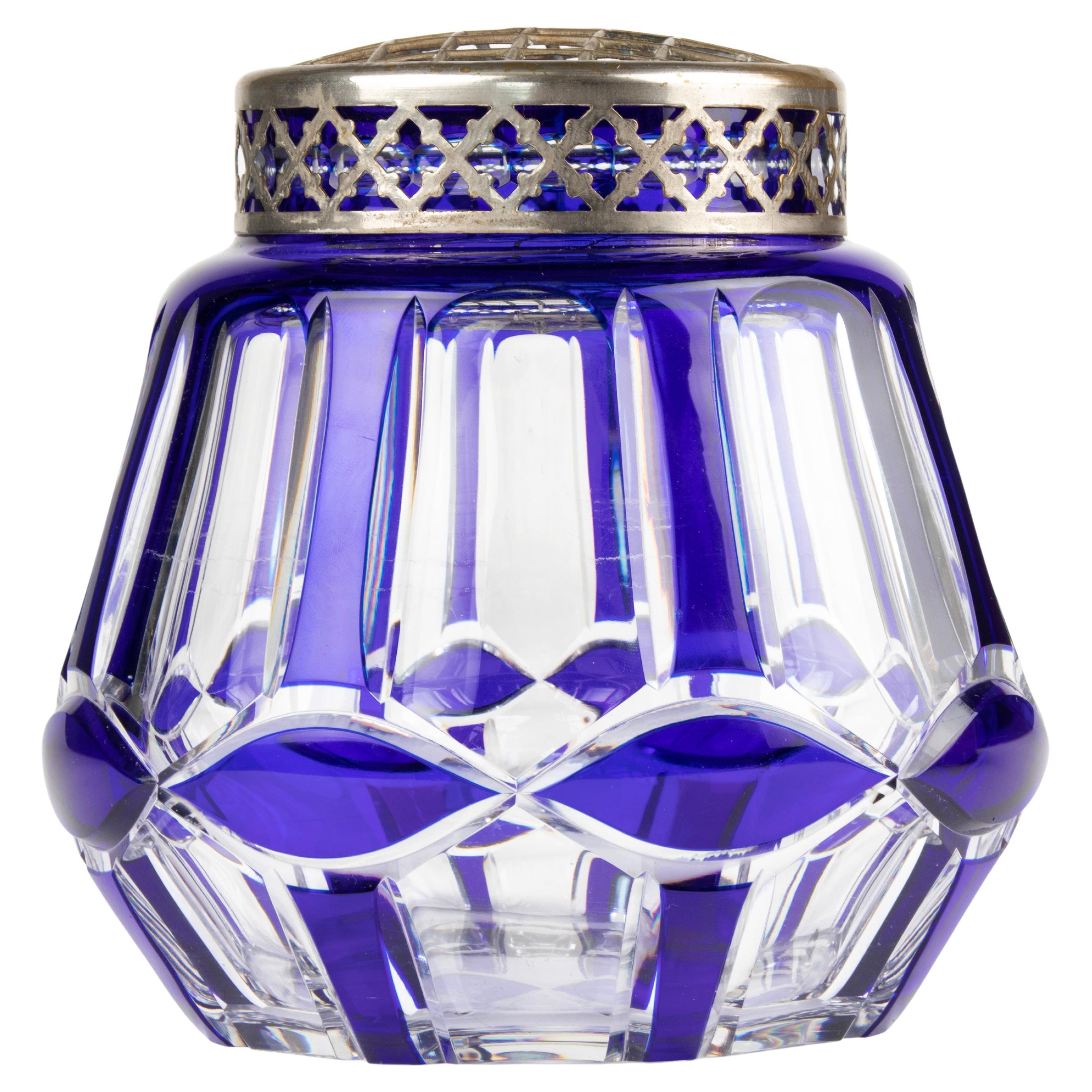 Vase en cristal bleu Art Déco des années 1930 «ick-Fleur » fabriqué par Val Saint Lambert