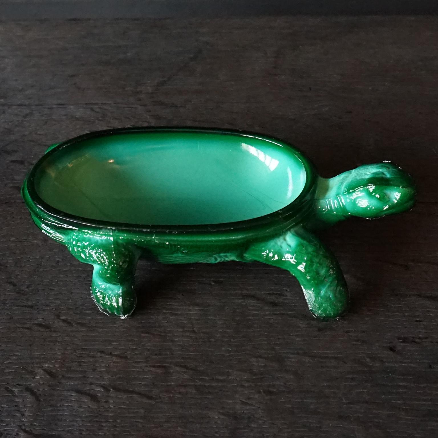1930s Art Deco Bohemian Schlevogt, Petrucci Malachite Glass Turtle Trinket Dish For Sale 5