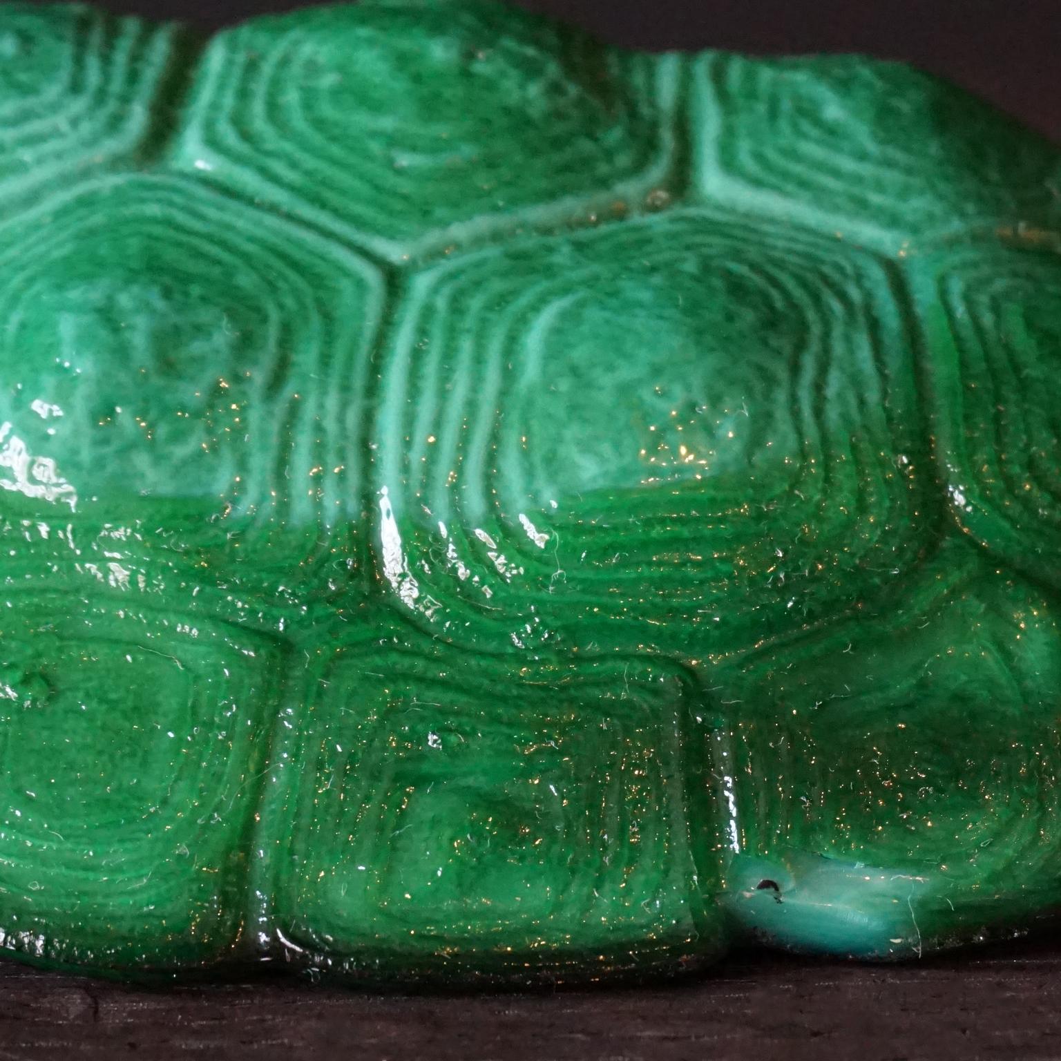 Plat à bijoux de tortue en verre malachite Schlevogt de Bohème Art Déco des années 1930 en vente 7