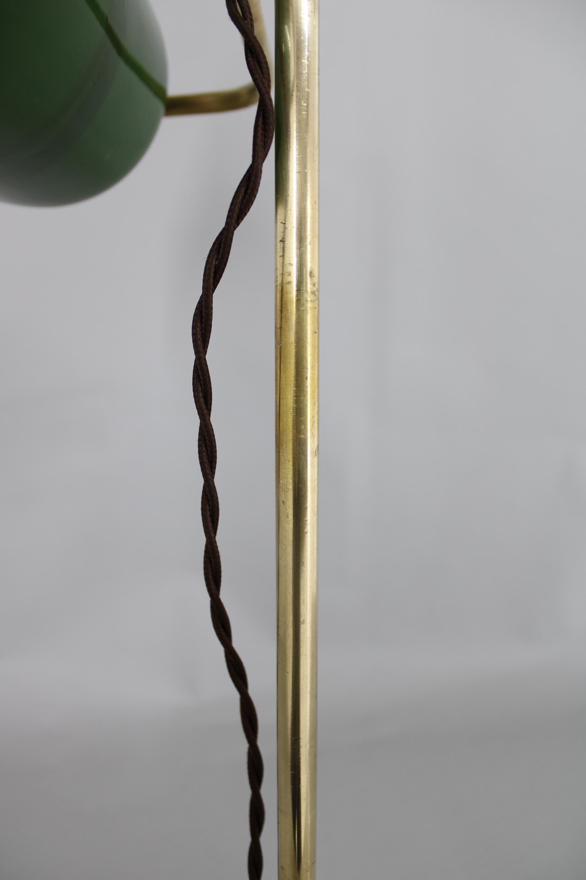 1930s Art Deco Brass  Banker Table Lamp, Czechoslovakia For Sale 6