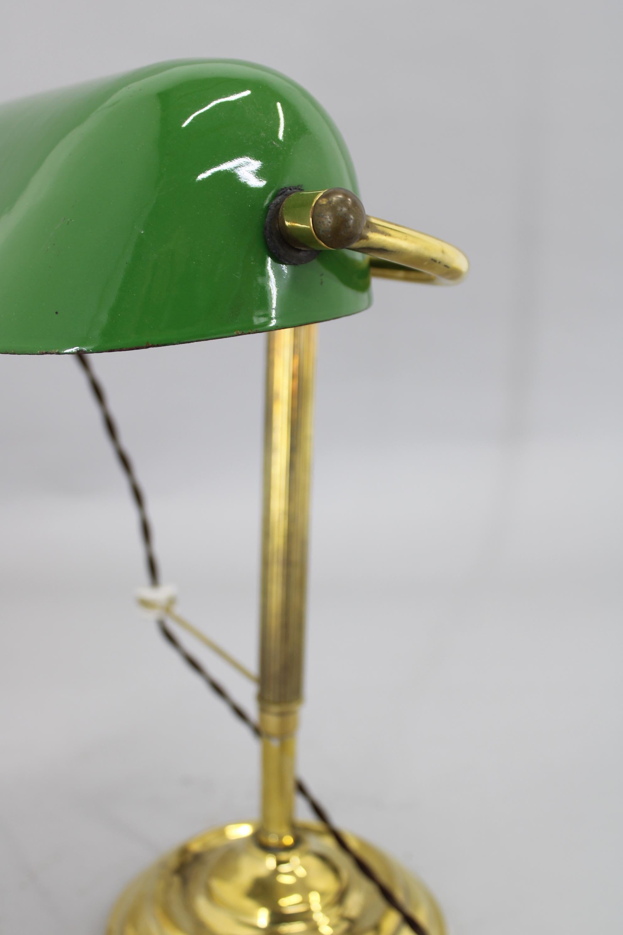 1930s Art Deco Brass  Banker Table Lamp, Czechoslovakia  For Sale 7