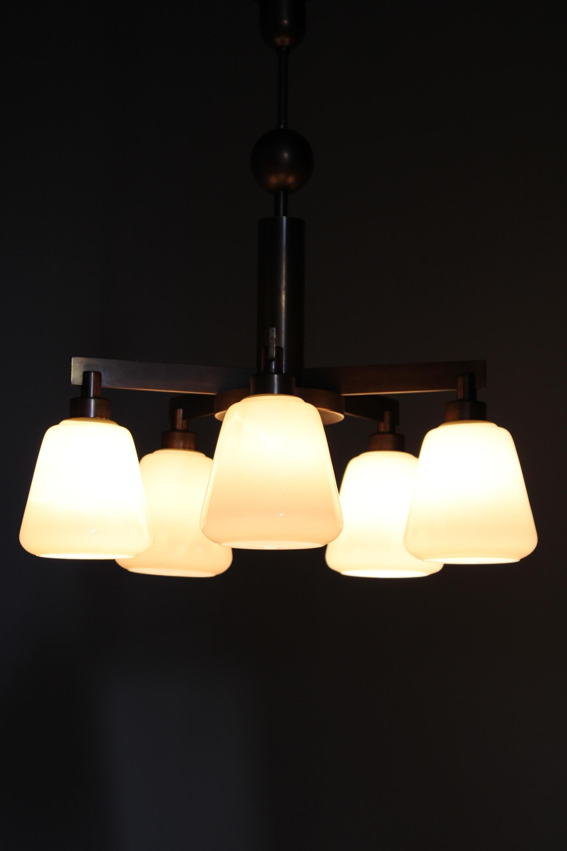 Lampadario in ottone Art Deco degli anni '30, Cecoslovacchia in vendita 7