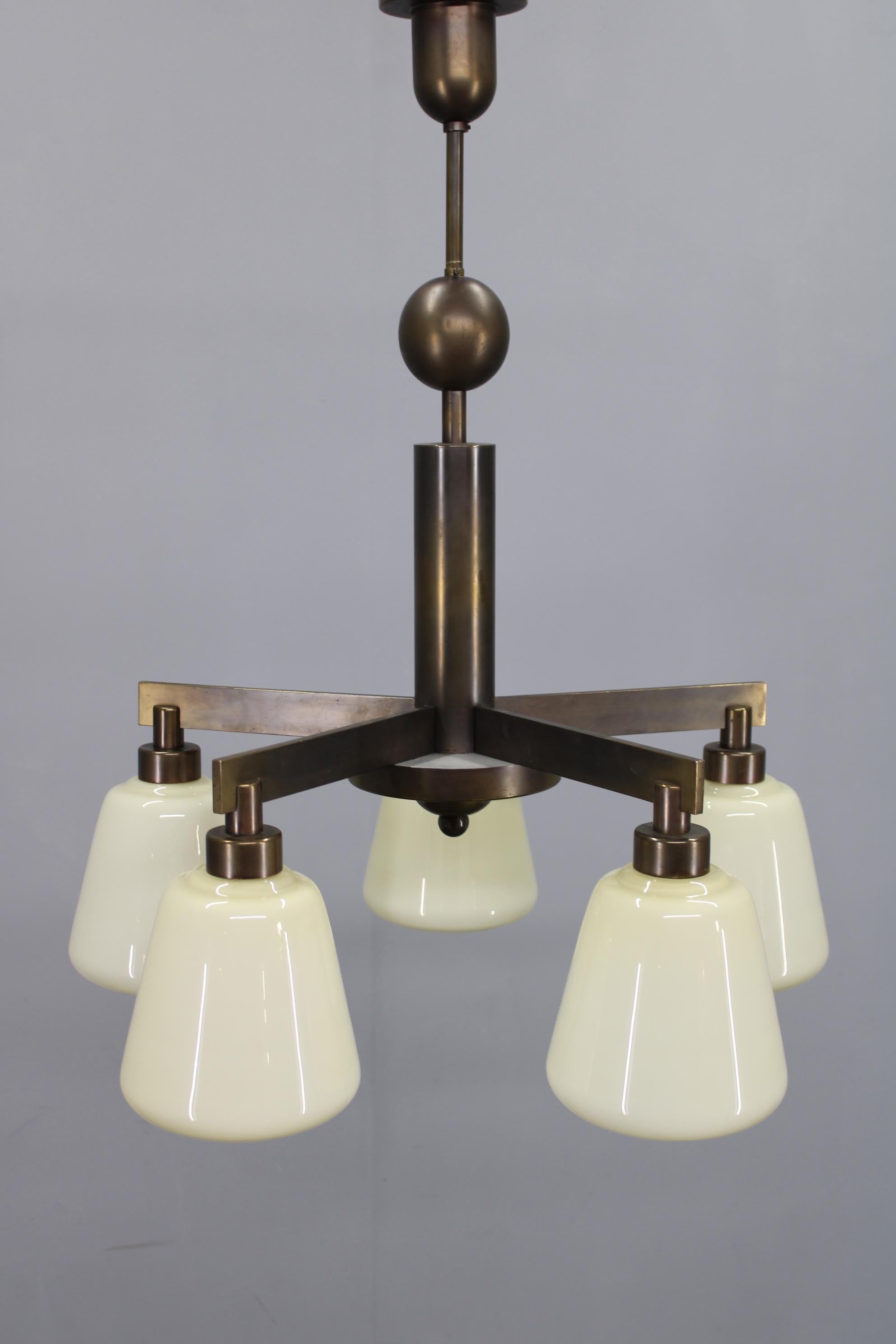 Art Déco Lampadario in ottone Art Deco degli anni '30, Cecoslovacchia in vendita