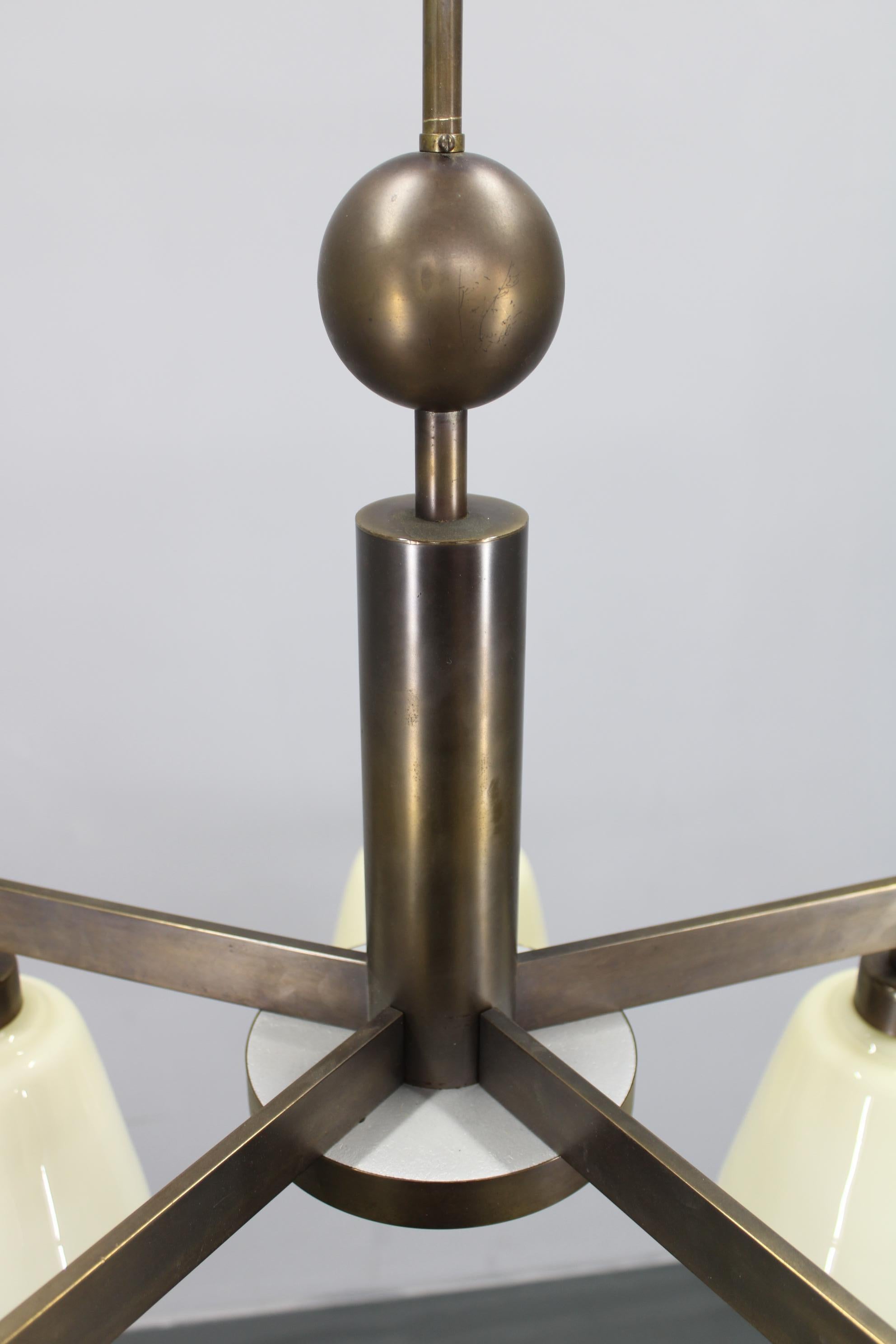 Lampadario in ottone Art Deco degli anni '30, Cecoslovacchia in vendita 2