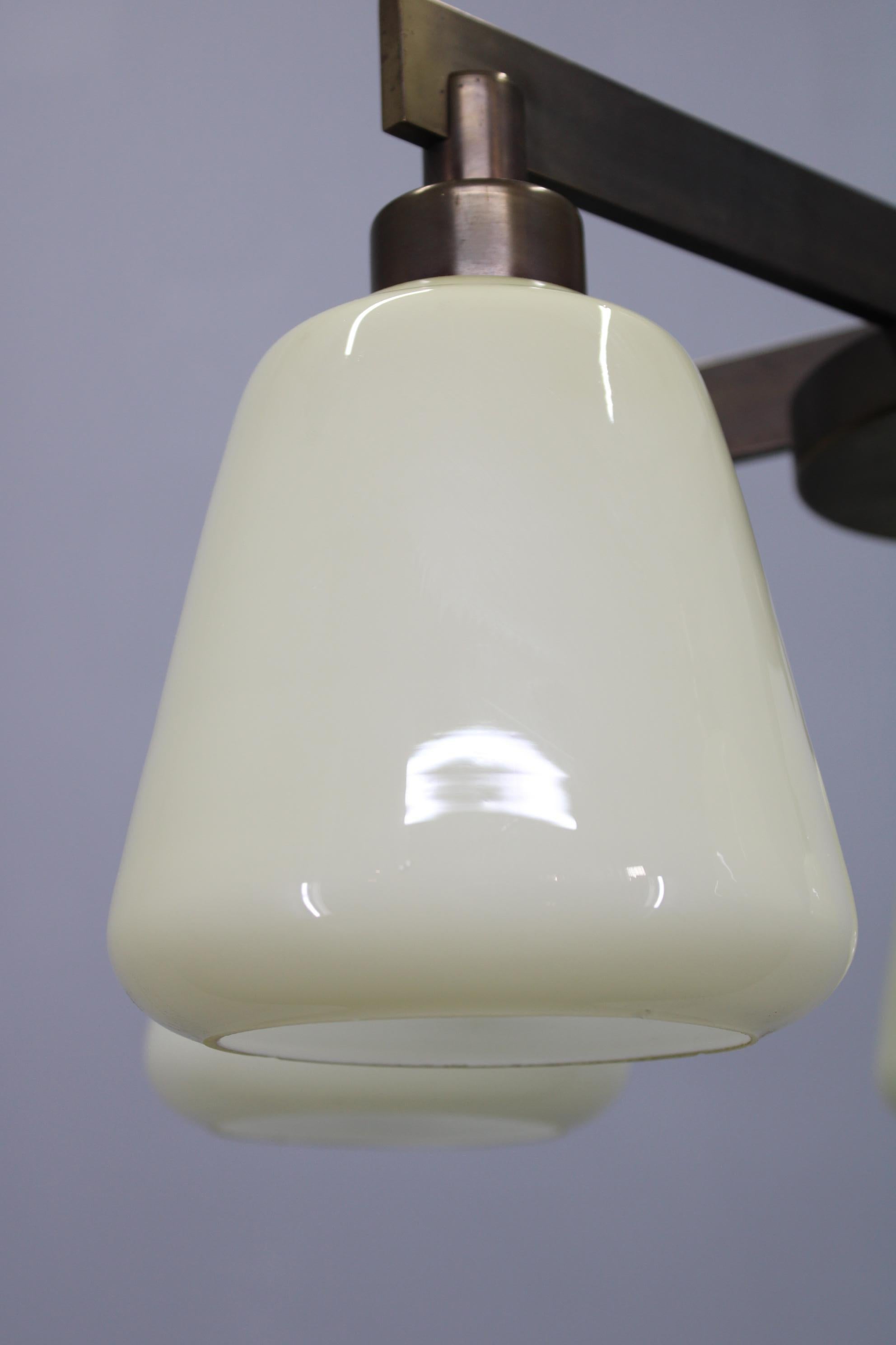 Lampadario in ottone Art Deco degli anni '30, Cecoslovacchia in vendita 3
