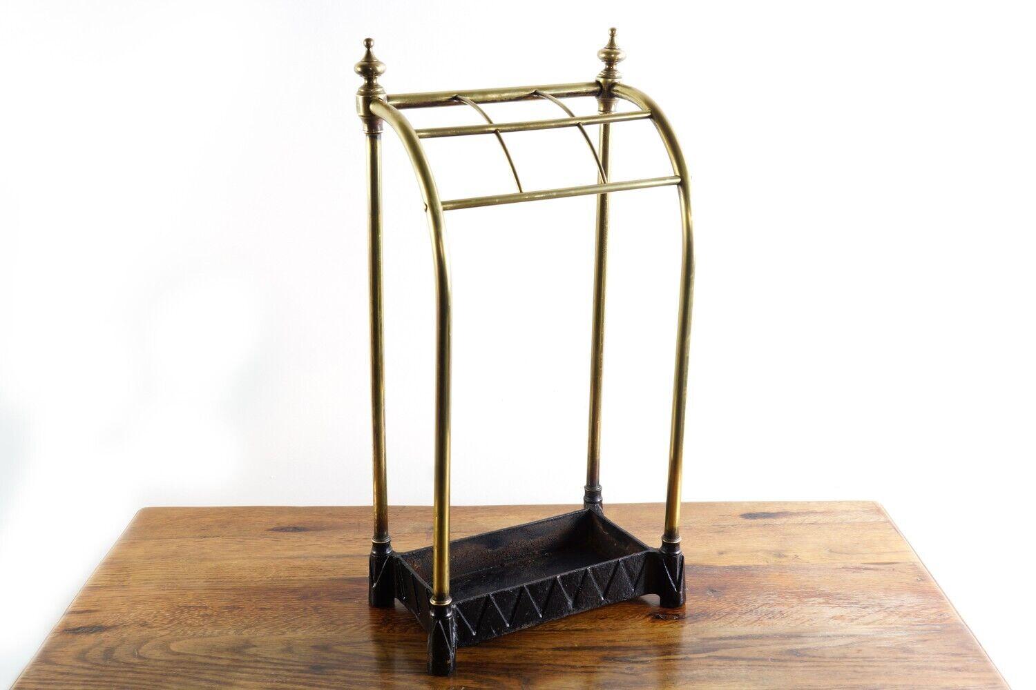 1930s Art Deco Brass Umbrella & Stick Stand In Excellent Condition For Sale In STOKE ON TRENT, GB