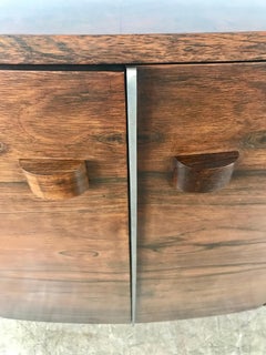 Arcón Art Decó de palisandro brasileño de los años 30 diseñado por Gilbert Rohde