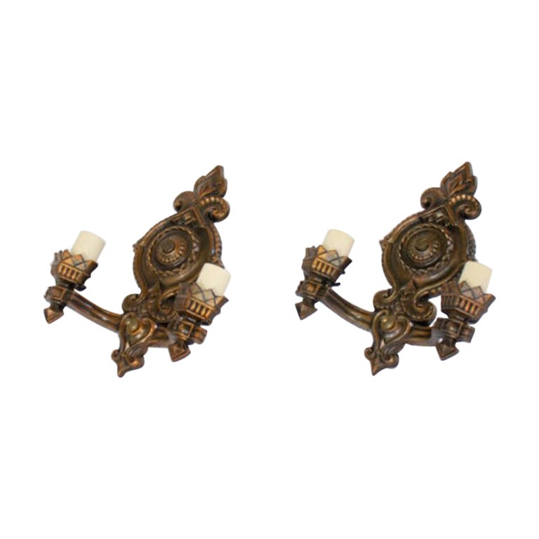 1930
s Art Deco Bronzierte Wandleuchter:: ein Paar