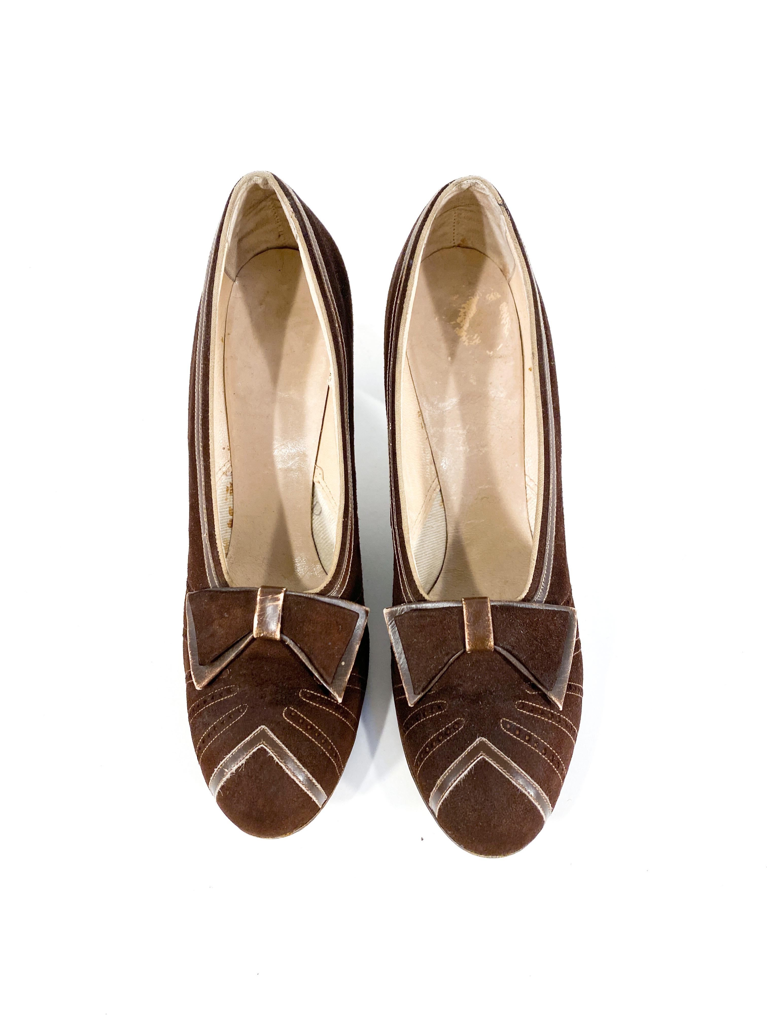 1930er Jahre Art Deco Braune Heels aus Wildleder und Leder im Zustand „Gut“ im Angebot in San Francisco, CA