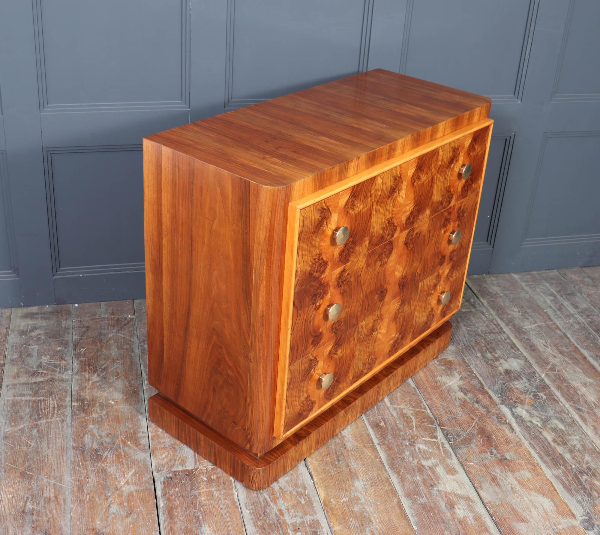 1930s Art Deco Burr Walnut Chest of Drawers For Sale 2