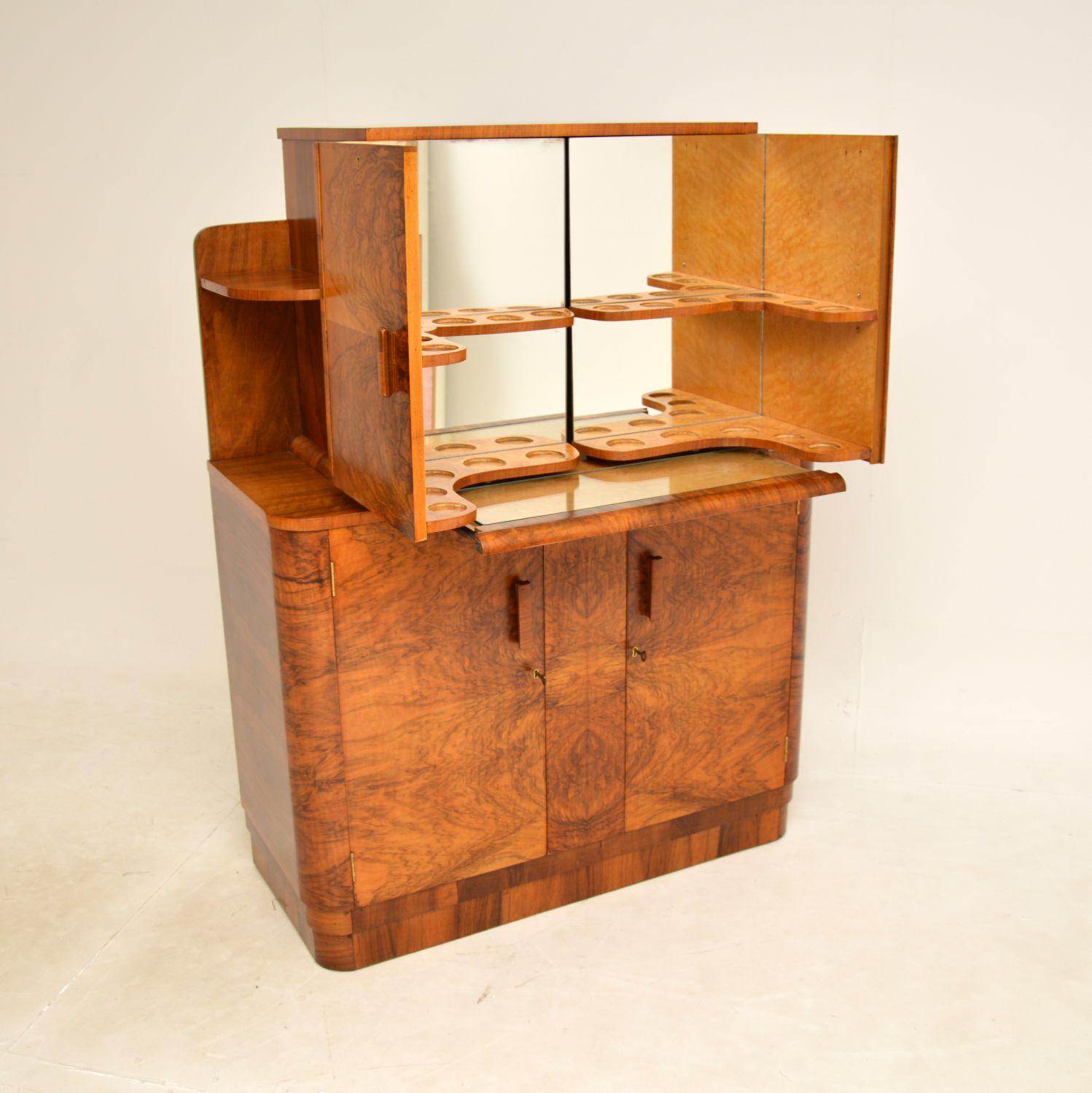 1930s Art Deco Burr Walnut Cocktail Drinks Cabinet In Good Condition In London, GB