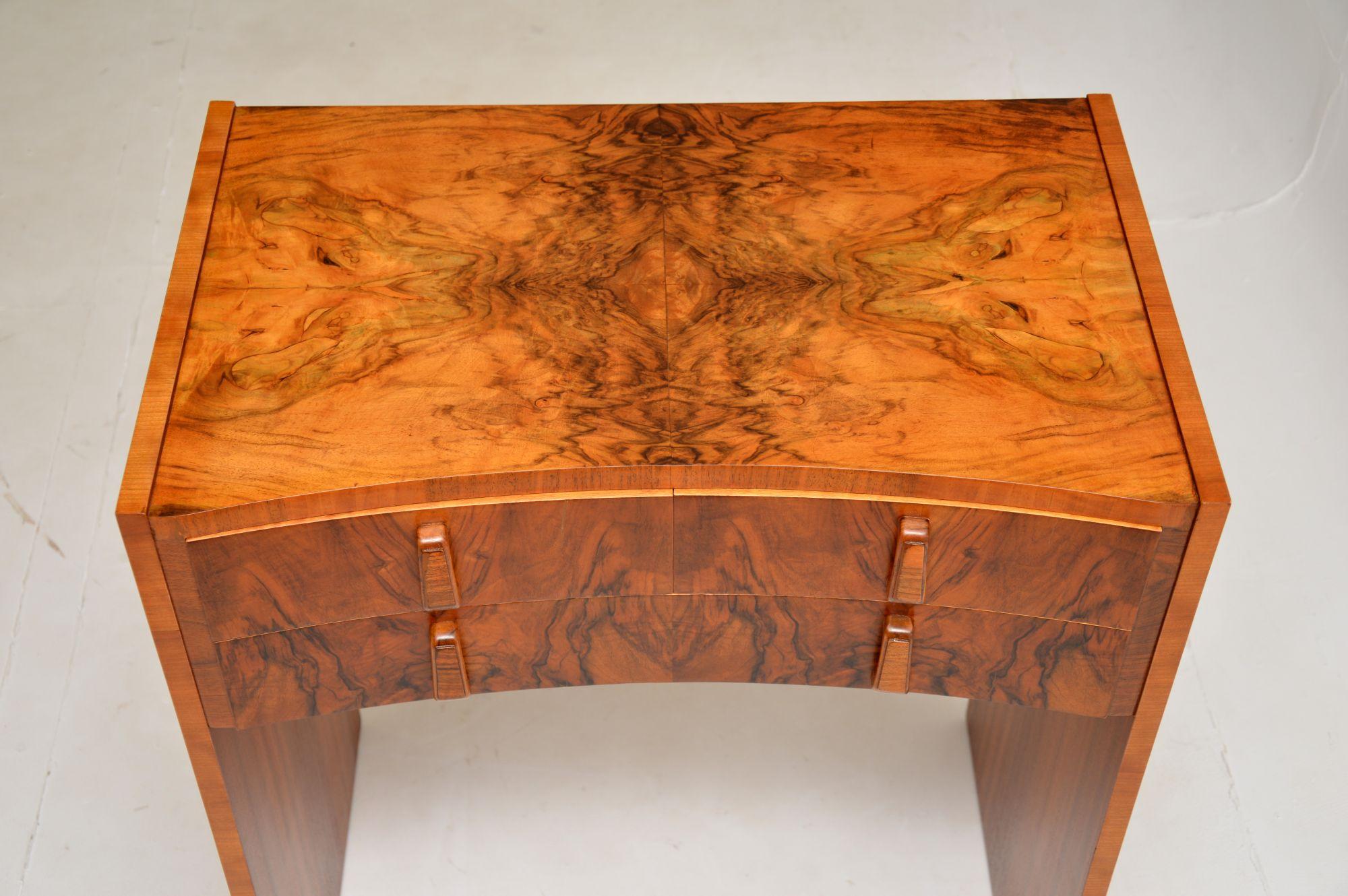 1930's Art Deco Burr Walnut Console / Side Table 1