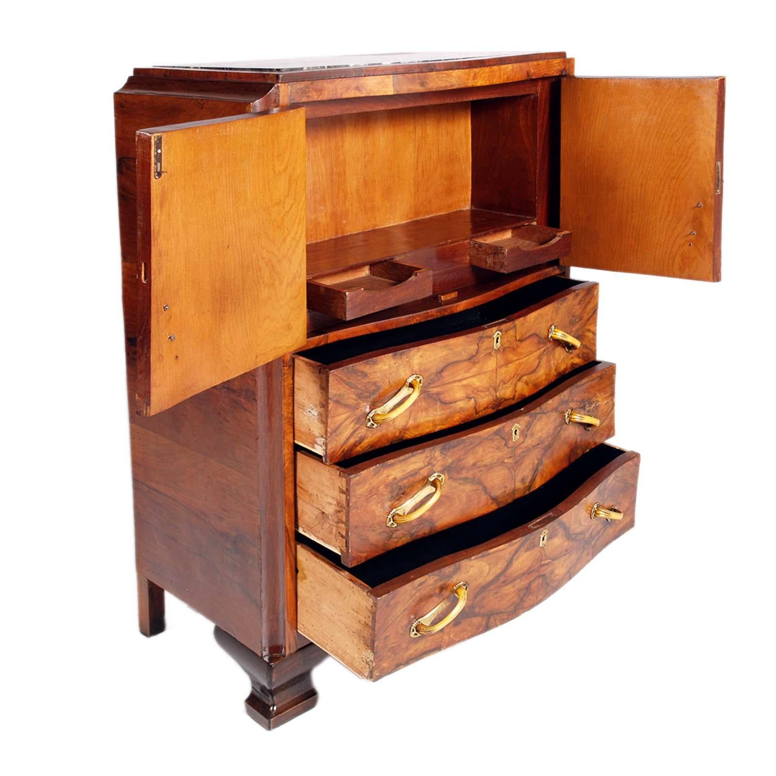 1930s Art Deco Cabinet Dresser in Burl Walnut by Crafts Cantu For Sale 3